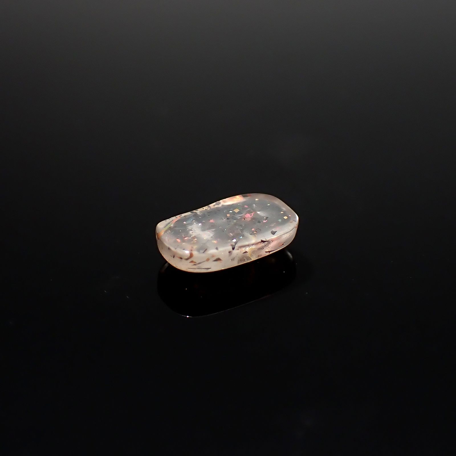 レインボーラティスサンストーン オーストラリア産 1.17ct / 9.3x5.7mm前後 [260632529]