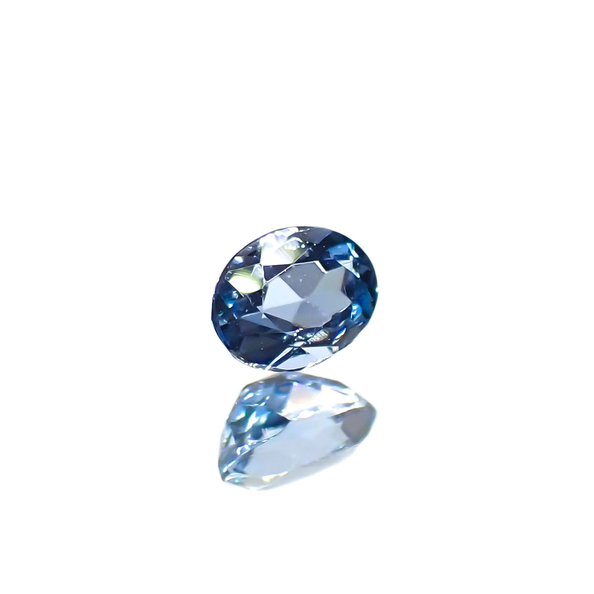タトゥーアクアマリン ブラジル・ミナスジェライス州タトゥー鉱山産 0.083ct[240226063]3x2.4mm前後