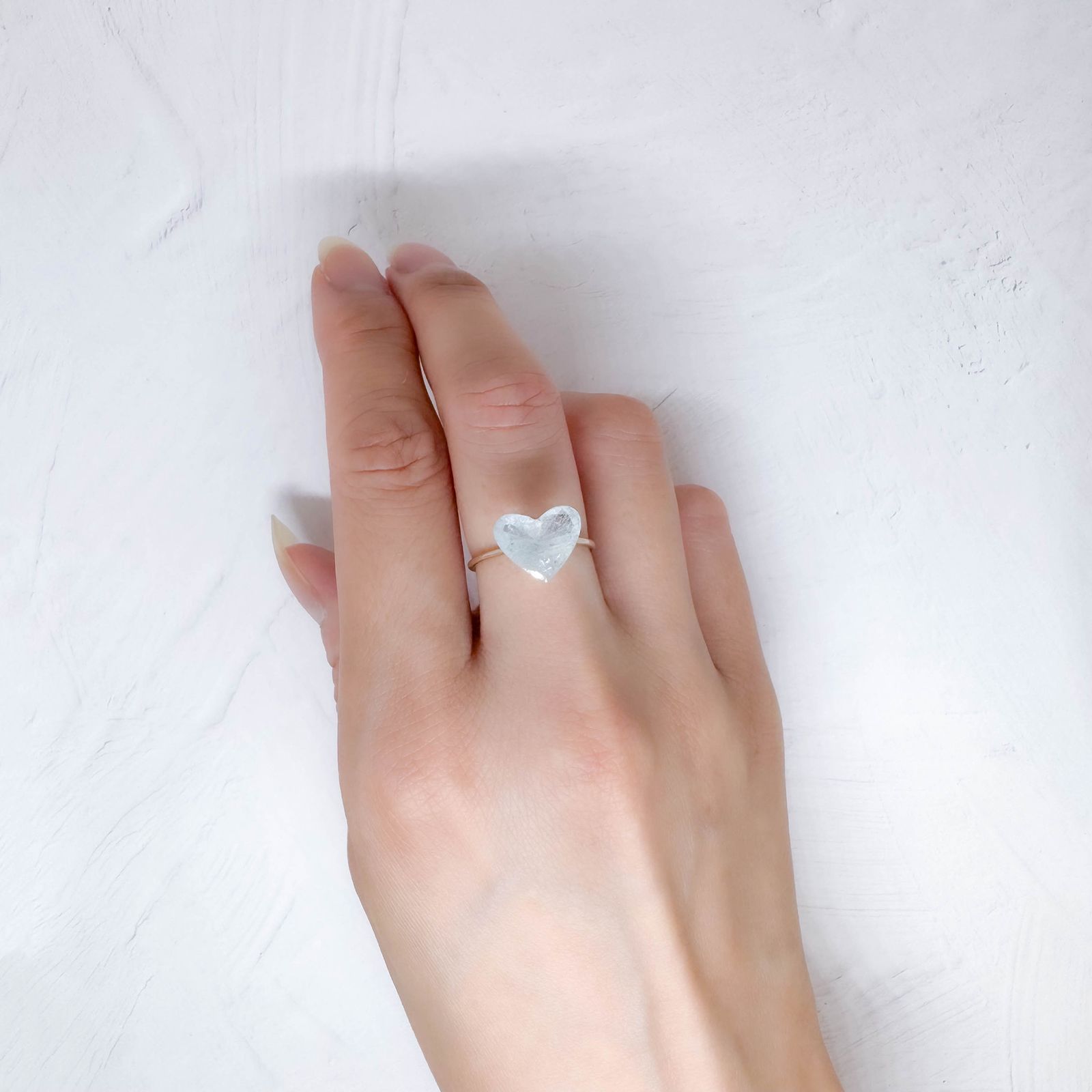 イリデッセンスアクアマリン ブラジル産 2.62ct / 9.4x11.4mm前後 [250730851]