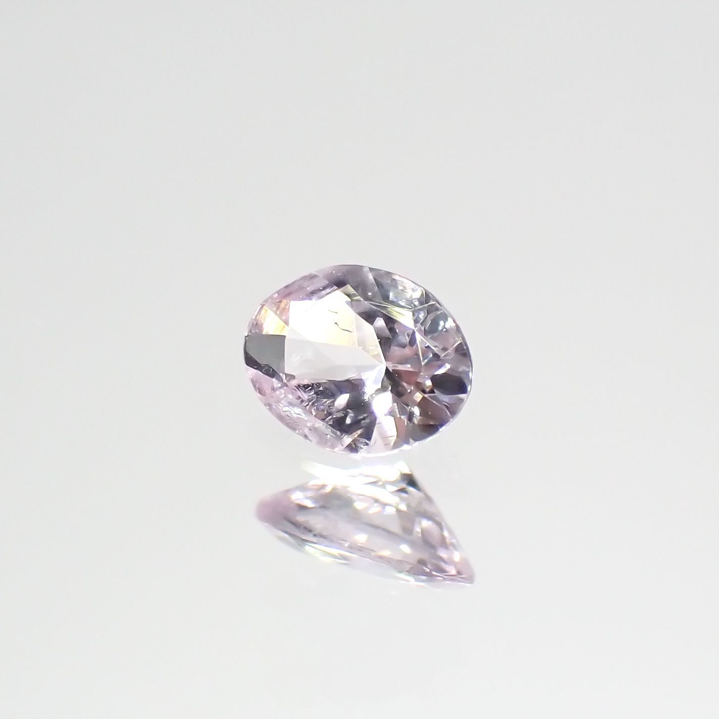ピンクゾイサイト(宝石名ピンク・ゾイサイト)タンザニア産 0.13ct 識別済[220115056]3.9x2.9mm前後