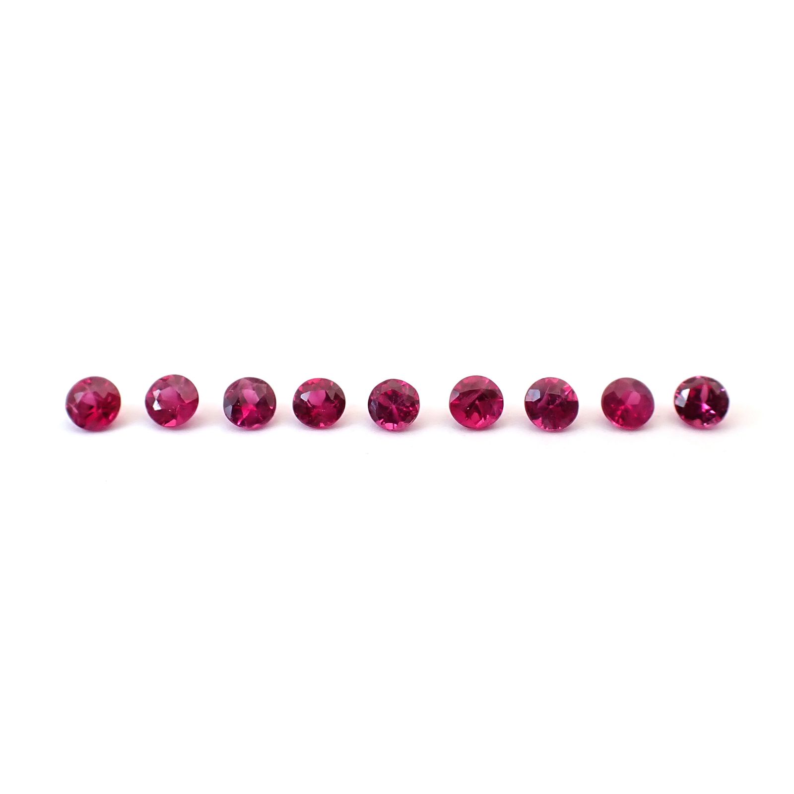ルビー 9個セット タイ/モザンビーク産 0.50ct(9pcs合計) / 2.2x2.2mm前後 [260532281]