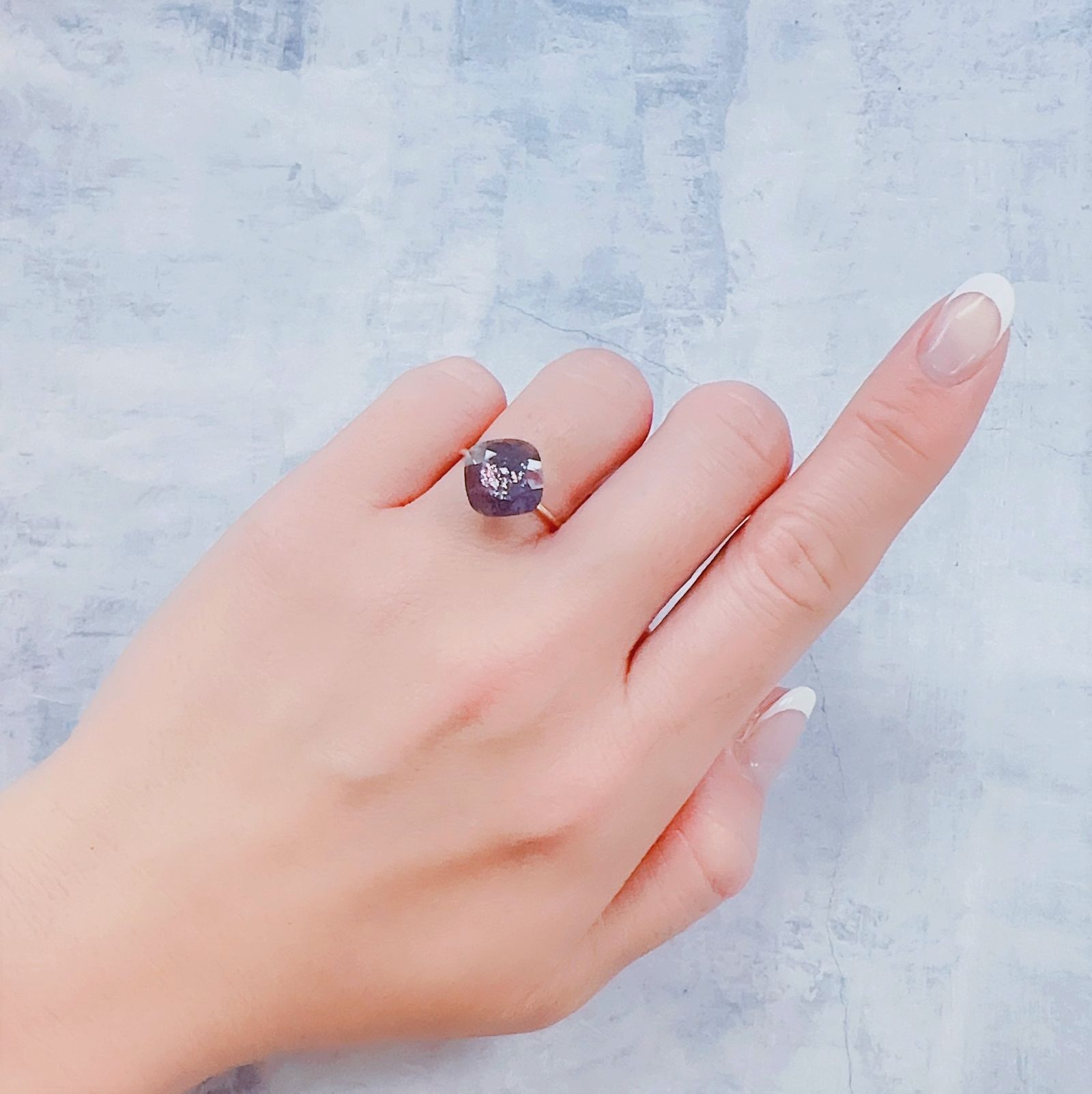 ブラッドショットアイオライト インド産 2.54ct[221219648]10.1x10.1mm前後
