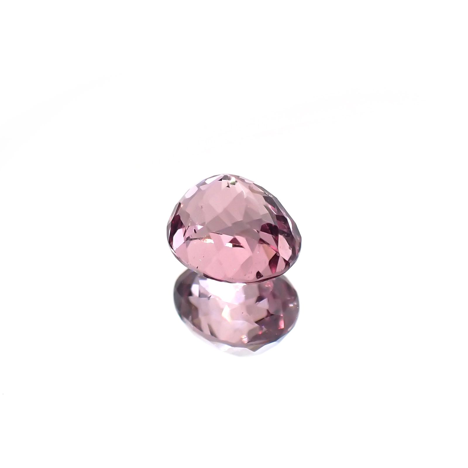 カラーシフト マラヤガーネット(宝石名ガーネット) タンザニア産 1.54ct 識別済[210711877]6.7×5.7mm前後