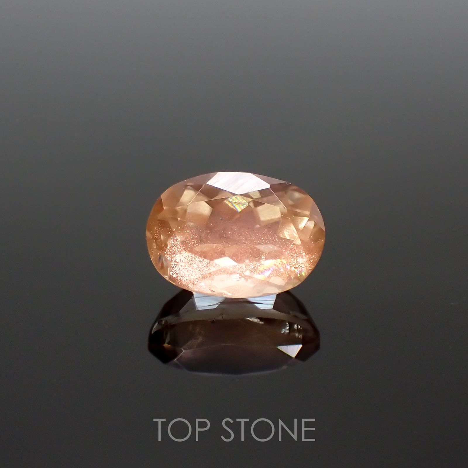 オレゴンサンストーン(宝石名ラブラドライト)アメリカ・オレゴン州産 1.54ct 識別済[220114657]8.3x5.9mm前後