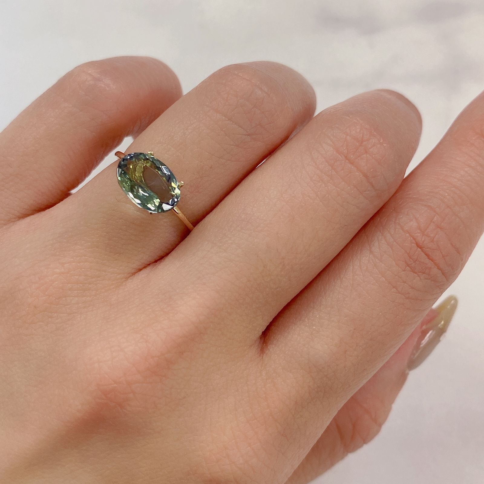 バイカラータンザナイト非加熱(宝石名バイカラー・ゾイサイト) タンザニア産 2.26ct 識別済[20052569]9.7×7.2mm前後
