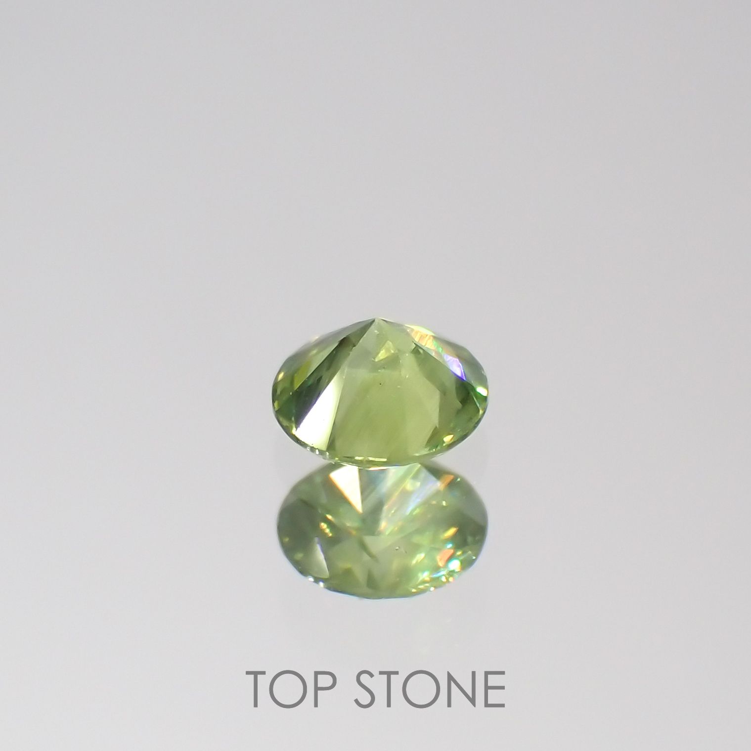 デマントイドガーネット(宝石名デマントイド・ガーネット)ロシア産 0.25ct 識別済[220616528]3.8x3.8mm前後
