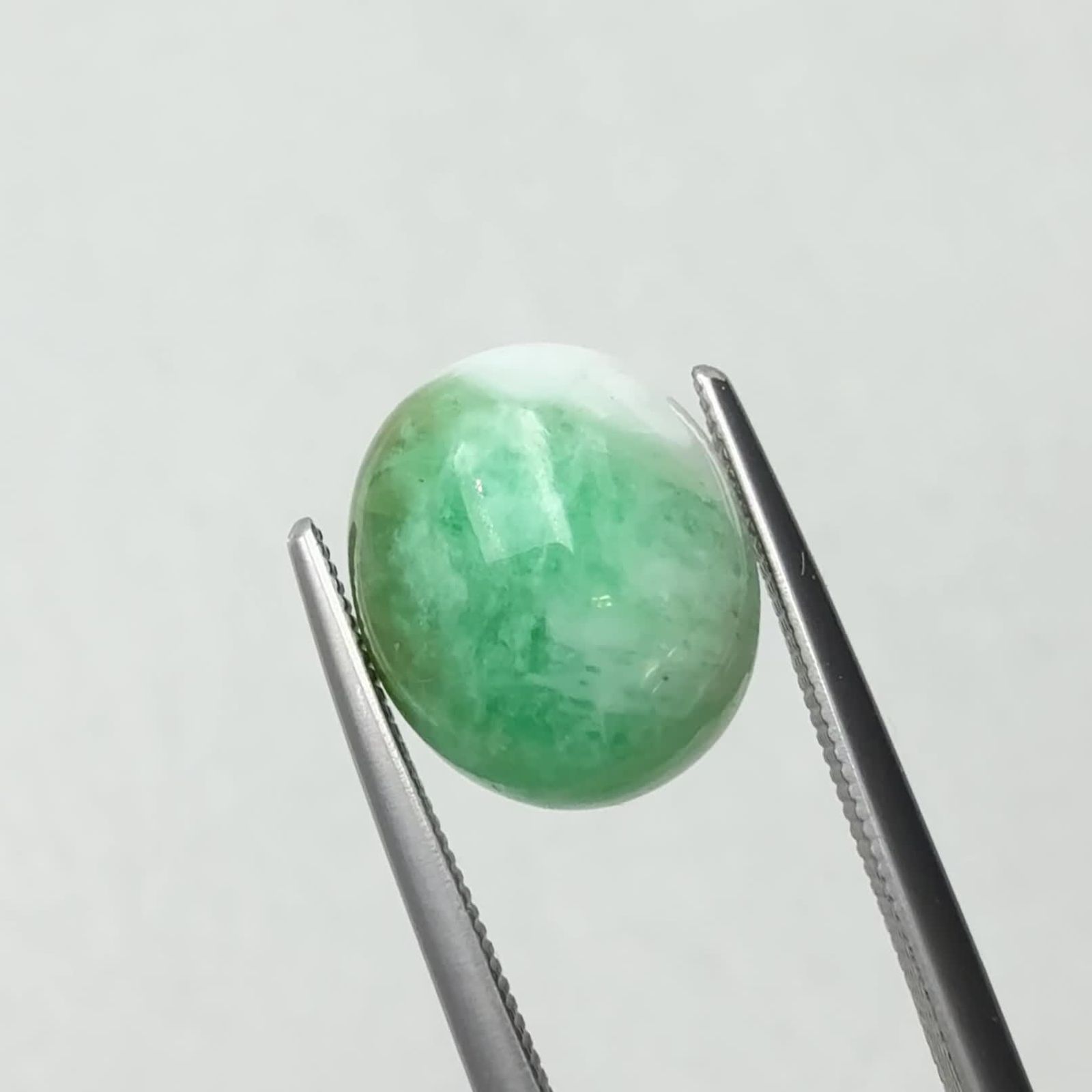 エメラルドインクォーツ ブラジル産 4.41ct / 12x10.1mm前後