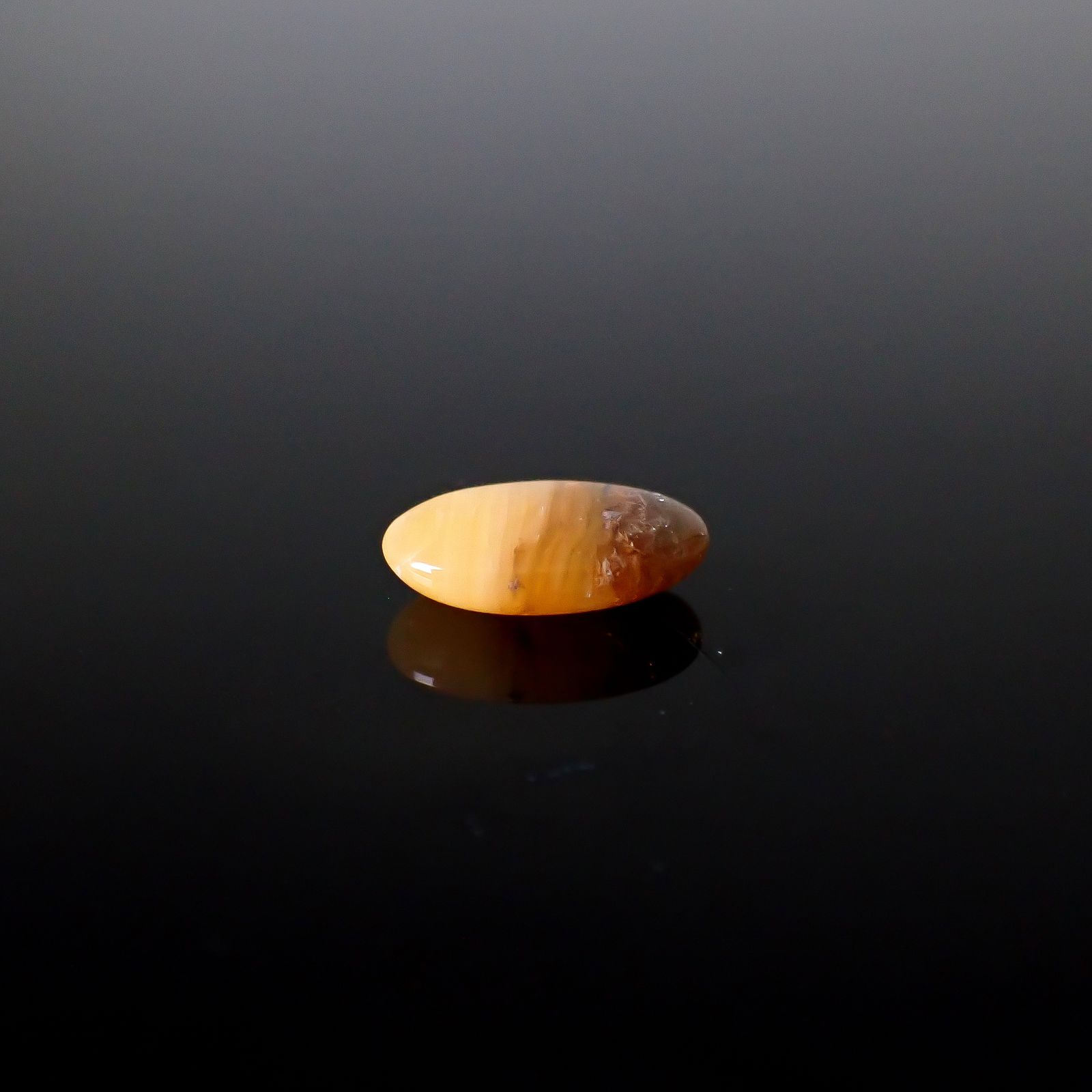 北海道石(北海道オパール) 北海道河東郡鹿追町然別産 1.62ct [250530409]11.7x7.2mm前後