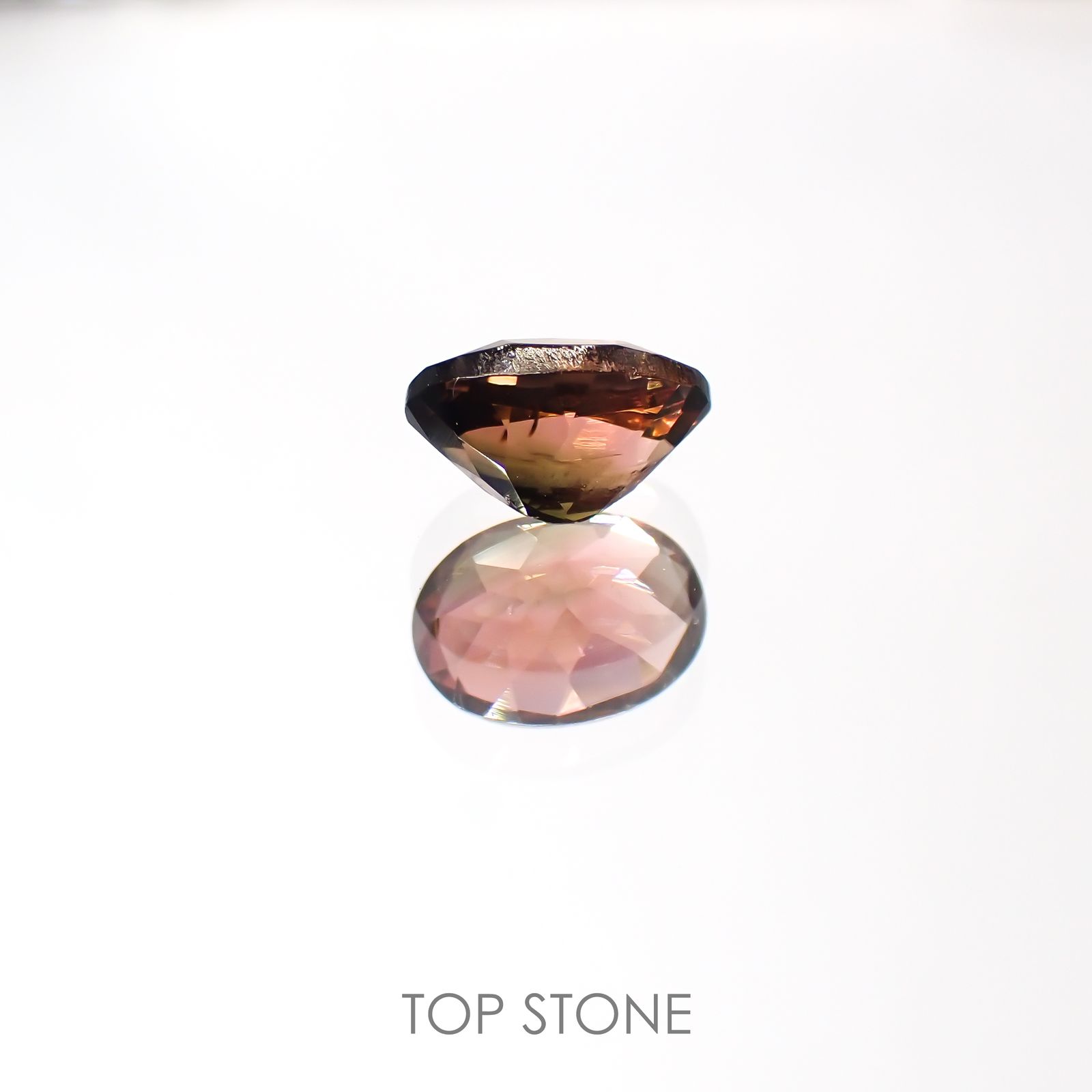 バイカラートルマリン(宝石名トルマリン) ブラジル/アフリカ産 0.95ct 識別済[211013570]7.2×5.1mm前後