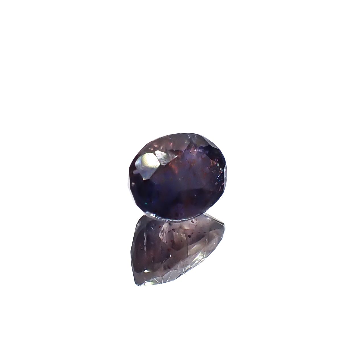 ブラッドショットアイオライト インド産 1.08ct [241129466]7.3x5.4mm前後