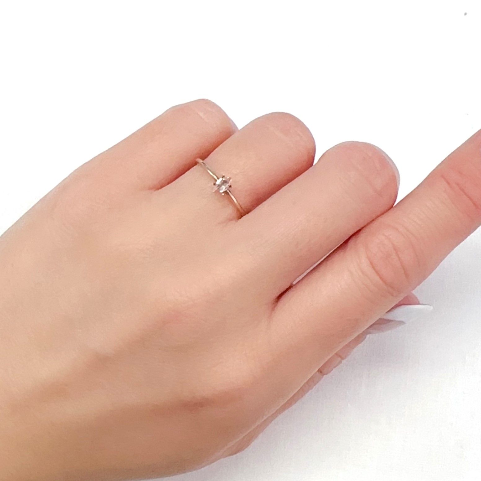 インペリアルトパーズ ブラジル産 0.15ct[231224868]5x2.5mm前後