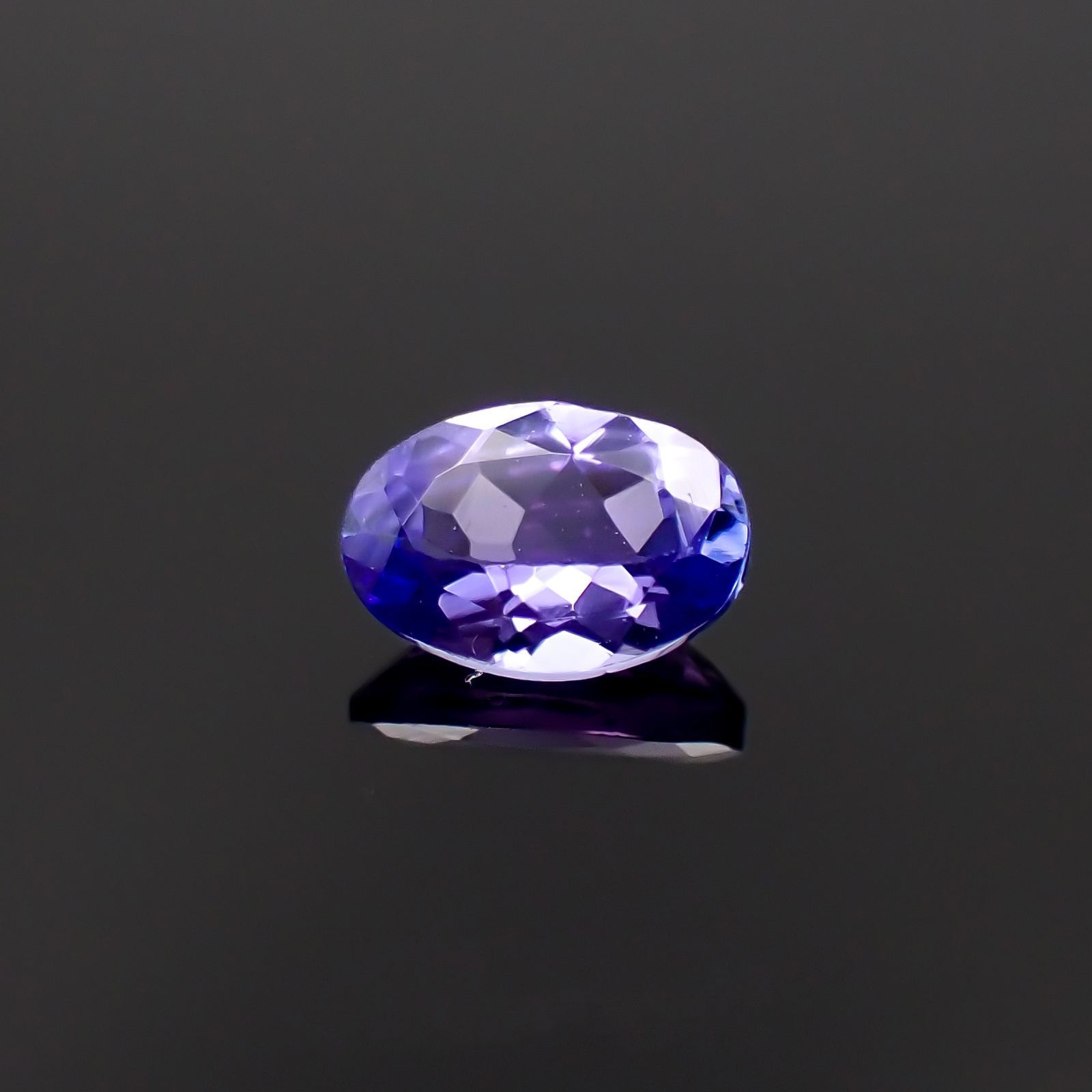 タンザナイト(宝石名タンザナイト)タンザニア産 0.44ct 識別済[230120207]5.9x4mm前後