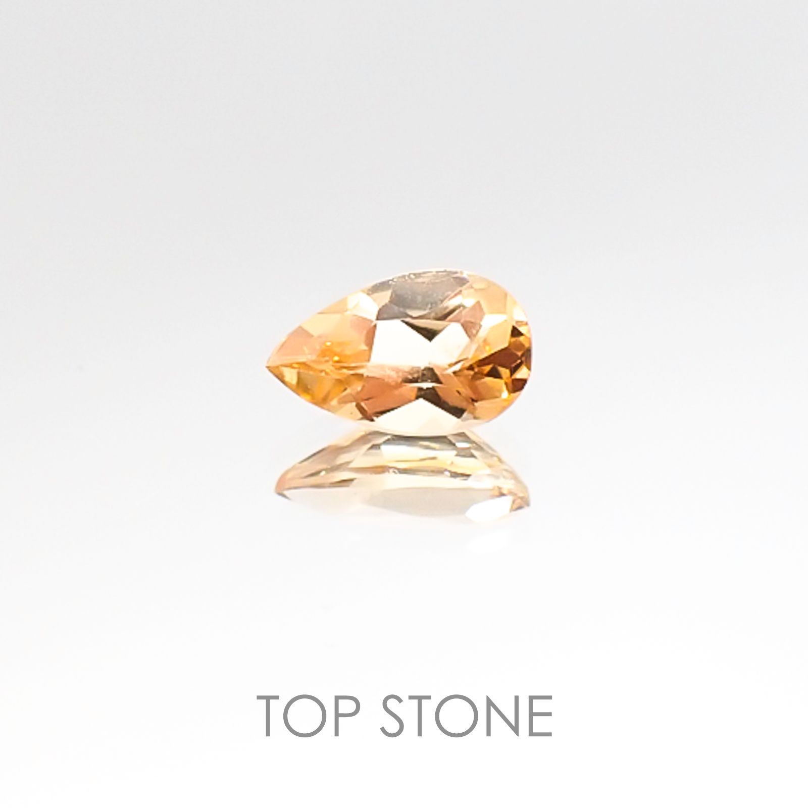 インペリアルトパーズ ブラジル産 ルース 0.52ct[20106518]6.5×4mm前後