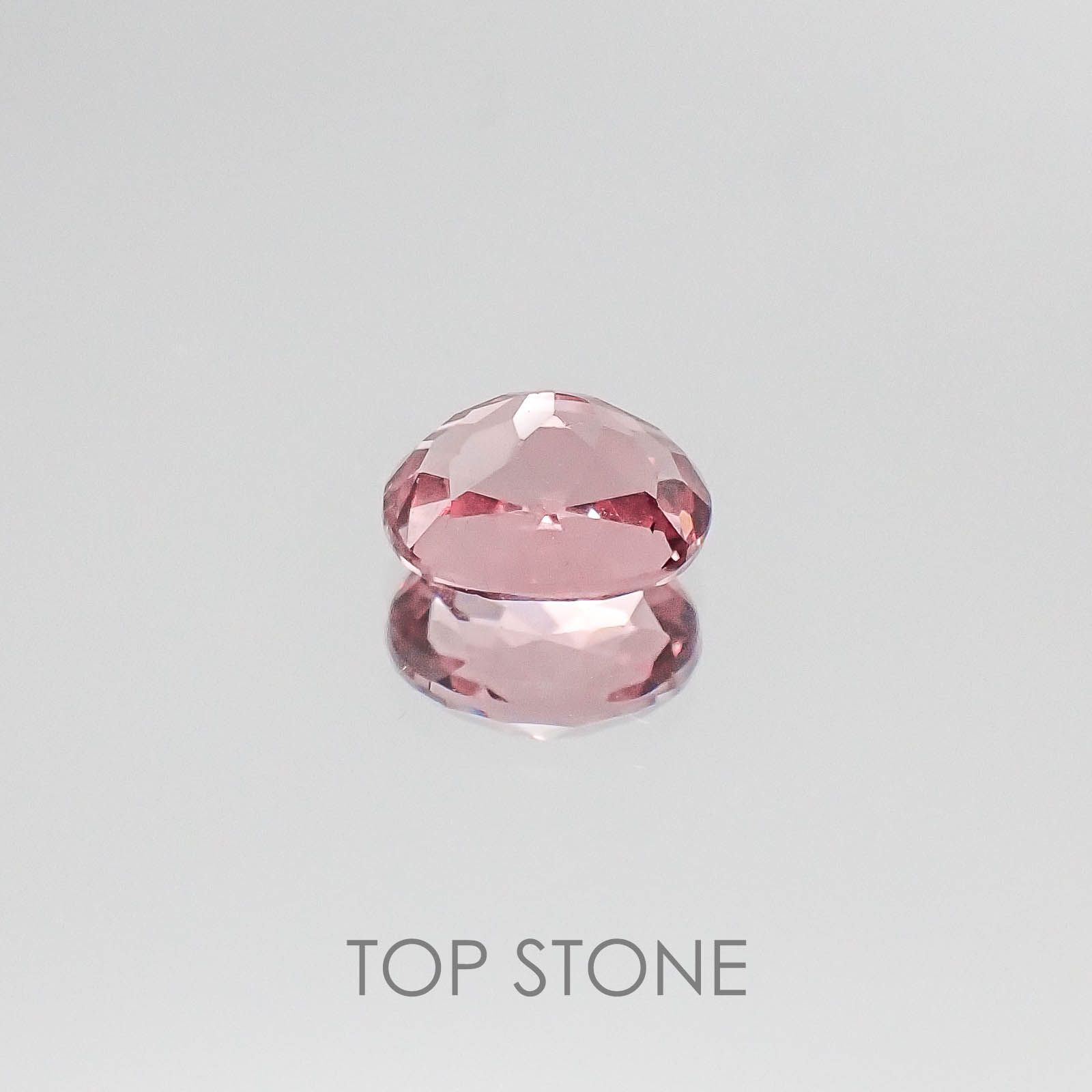 カラーチェンジマラヤガーネット タンザニア産 ルース 0.99ct[20074272]6.5×5mm前後