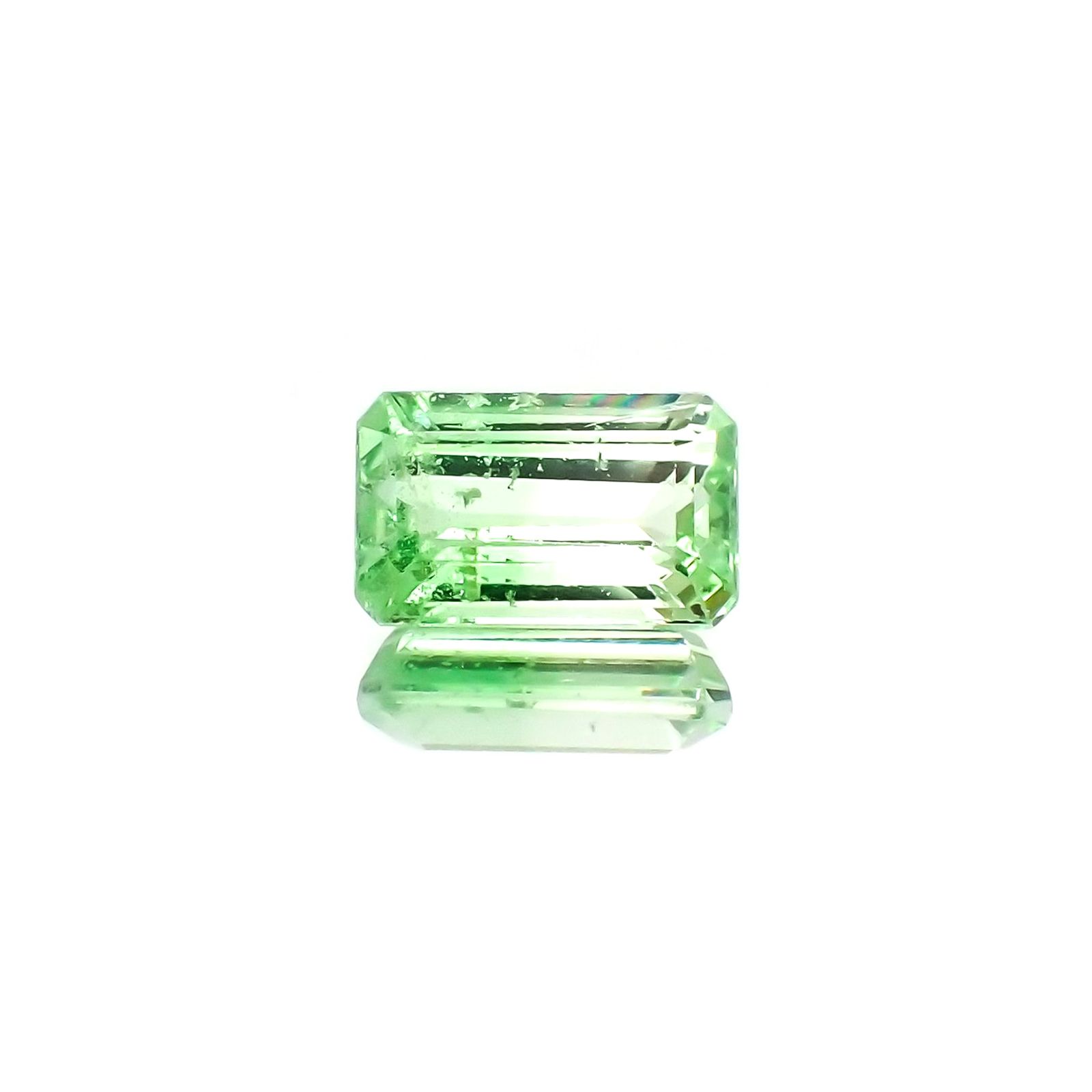 バイカラーツァボライト(宝石名グリーン グロッシュラー・ガーネット)タンザニア産 識別済 1.27ct / 7.6x4.8mm前後 [231124264]