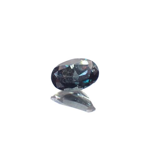 ベキリーブルーガーネット（カラーチェンジガーネット アレキタイプ） マダガスカル・ベキリー産 0.54ct[240125485]5.8x3.9mm前後