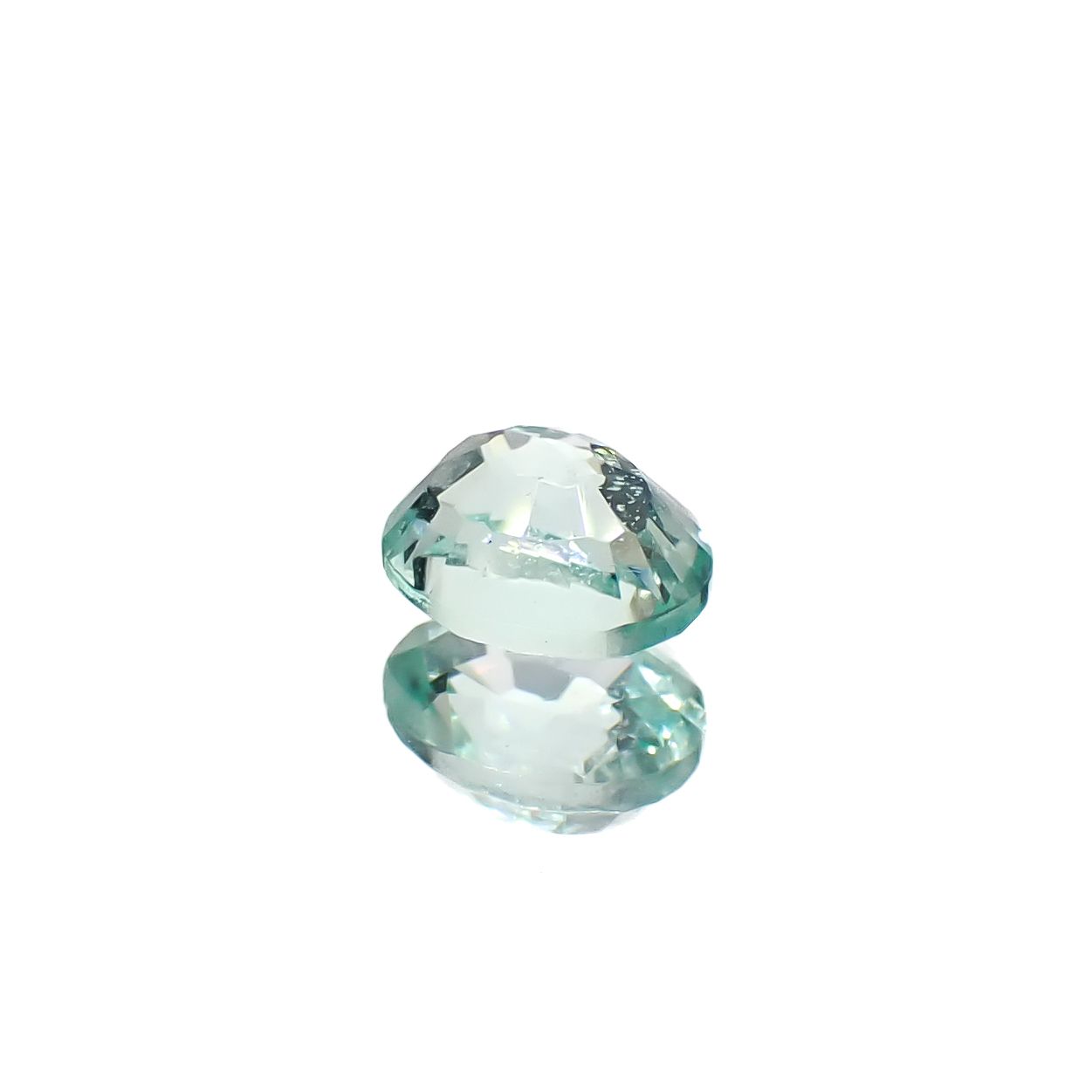 ミントベリル ブラジル産 0.37ct[240728592]5x4mm前後