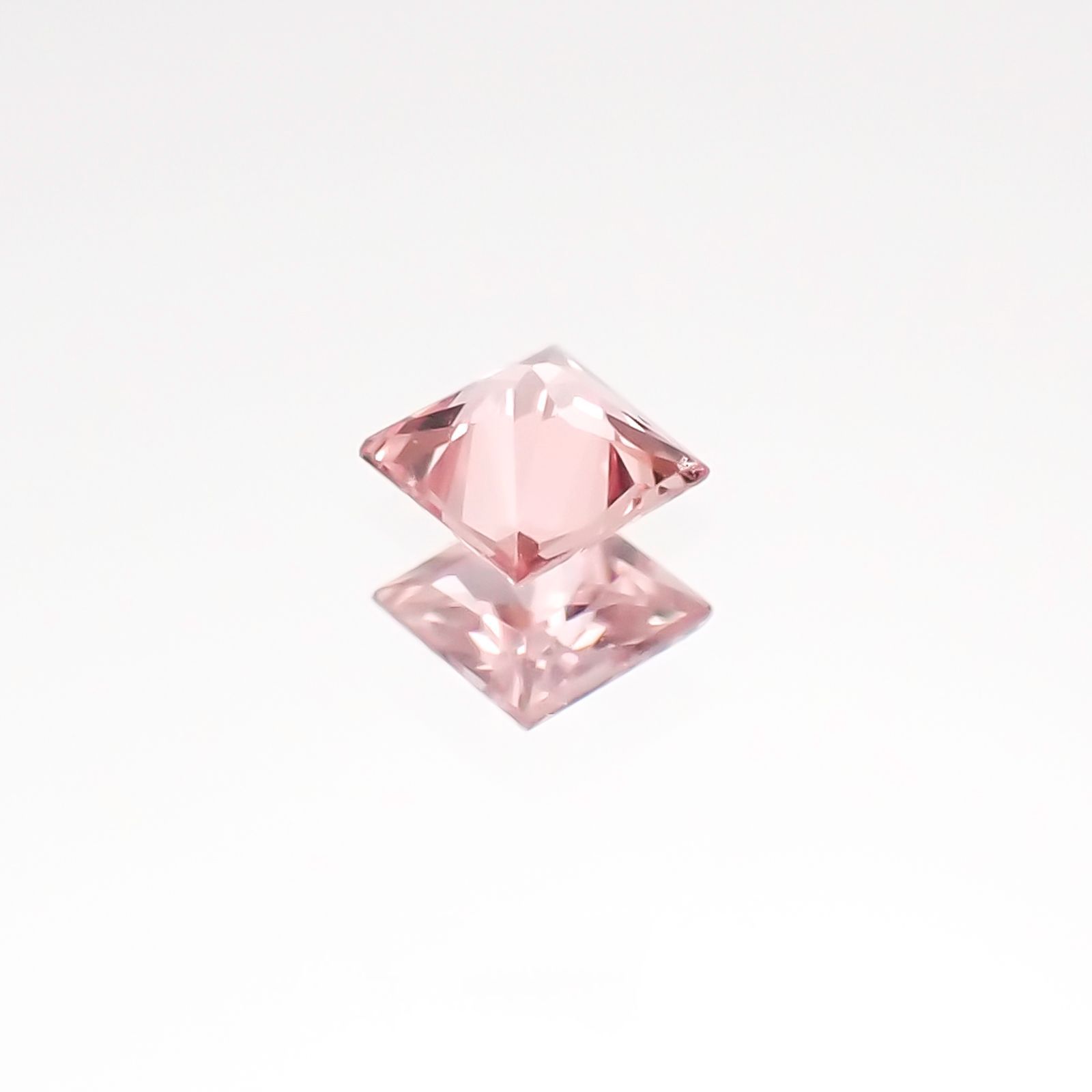 ◇プリンセスカット◇パパラチャサファイア スリランカ産 ルース 0.09ct ソーティング付き[20106948]2.49×2.43mm前後