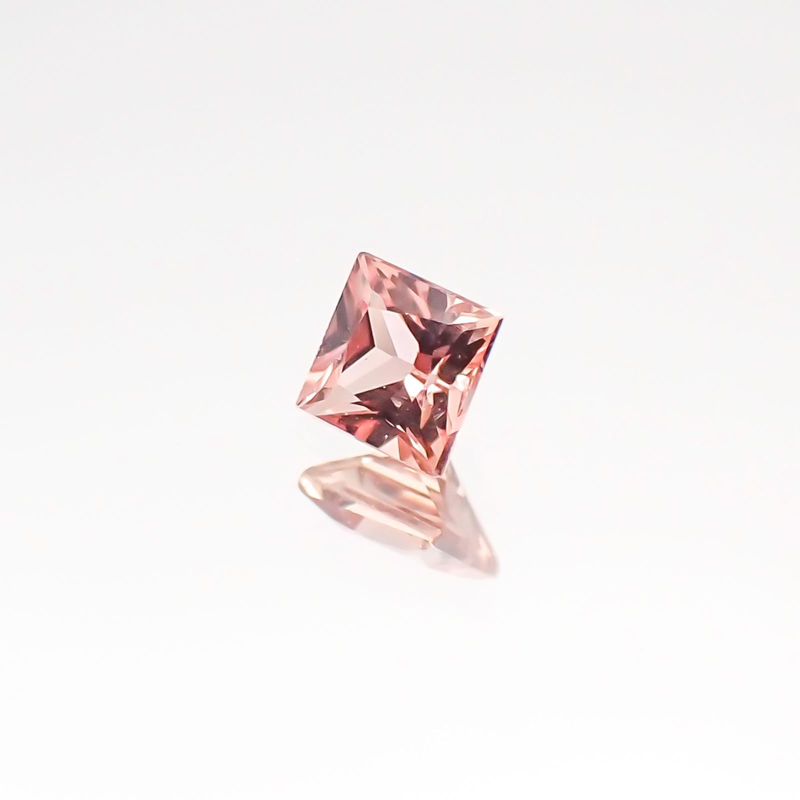 ◇プリンセスカット◇パパラチャサファイア スリランカ産 ルース 0.134ct ソーティング付き[20106951]2.69×2.67mm前後