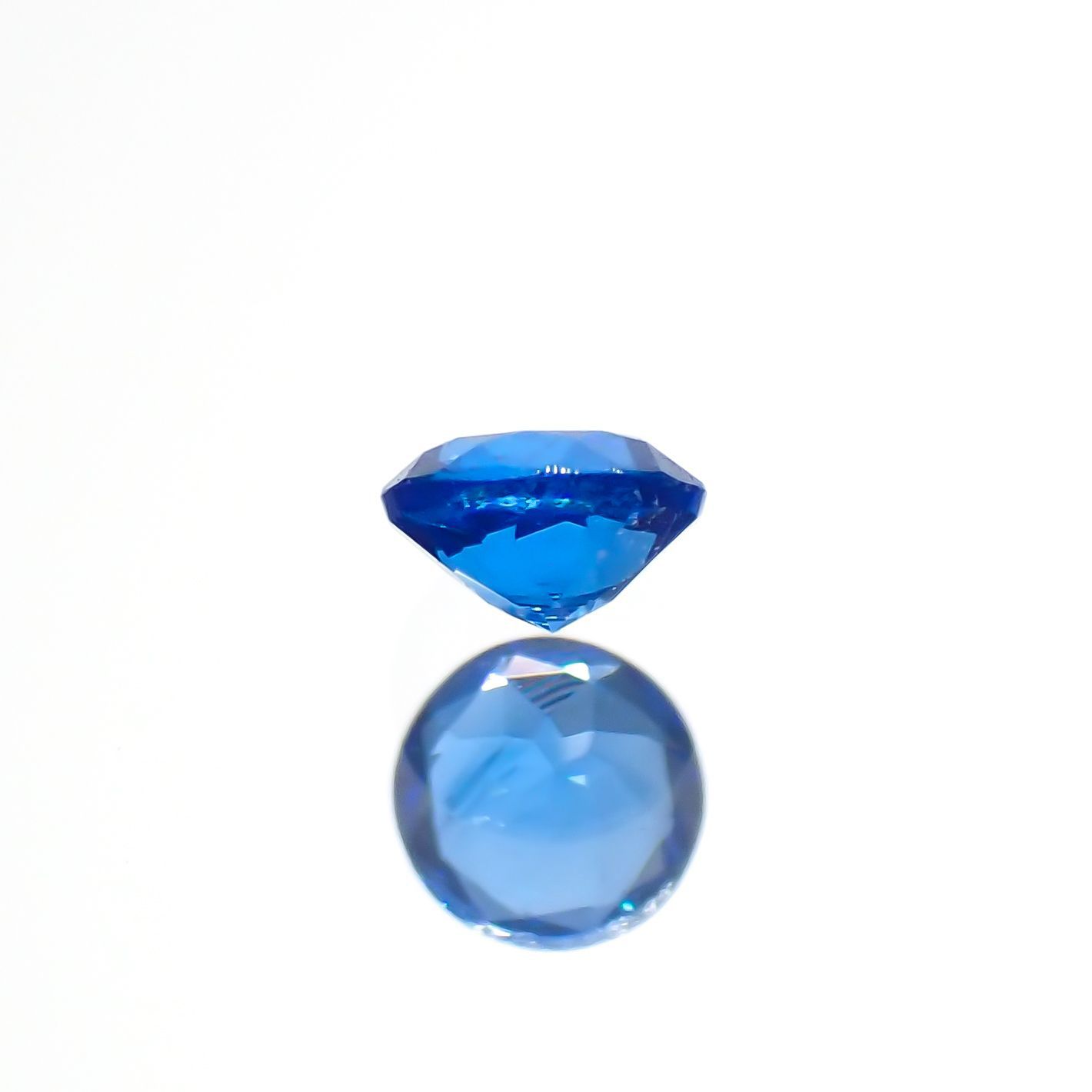 アウイナイト フルオレッセンス ドイツ産 0.047ct[220917697]2.4x2.4mm前後