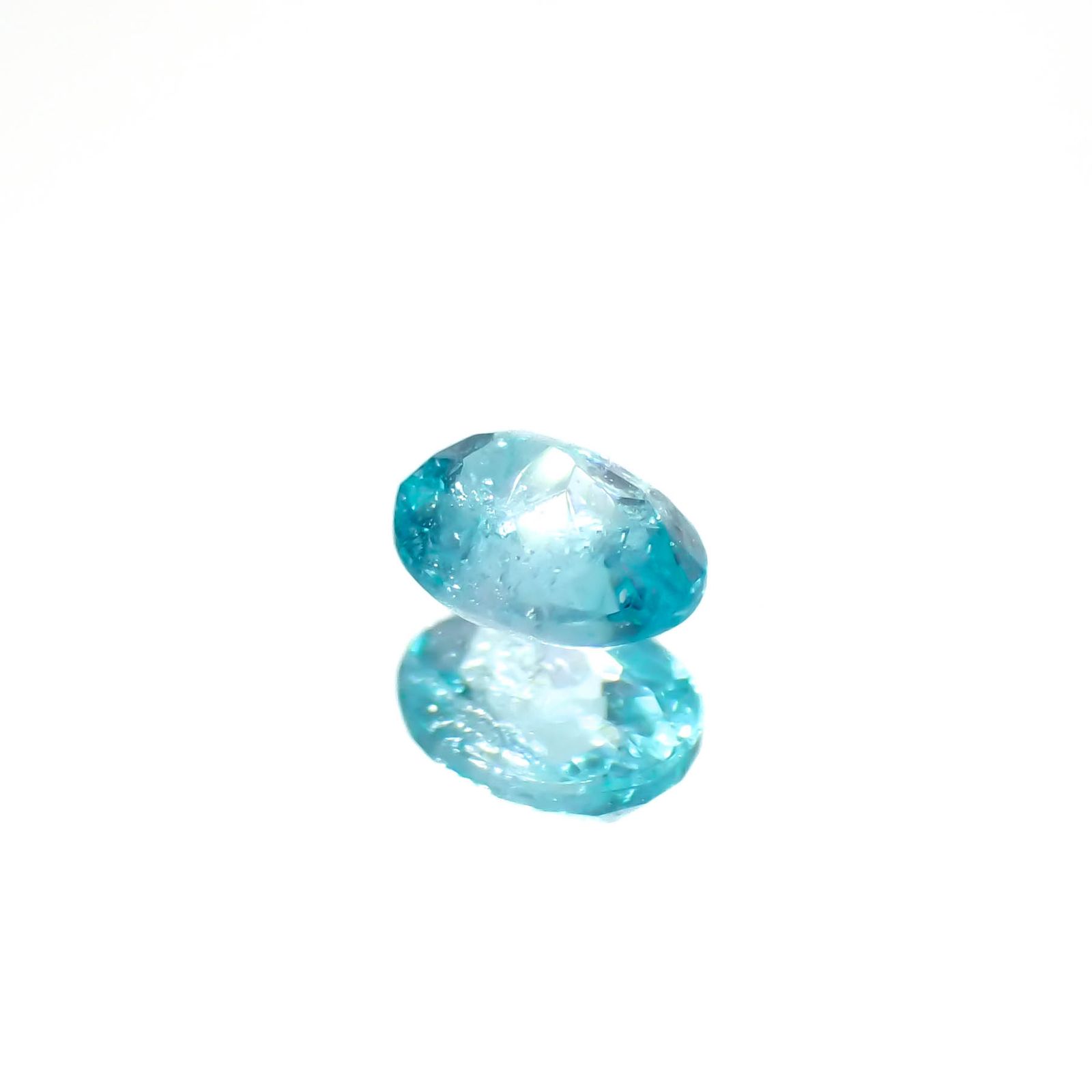 パライバトルマリン ブラジル・パライバ州バターリャ鉱山産 0.098ct[231225251]3.3x2.7mm前後