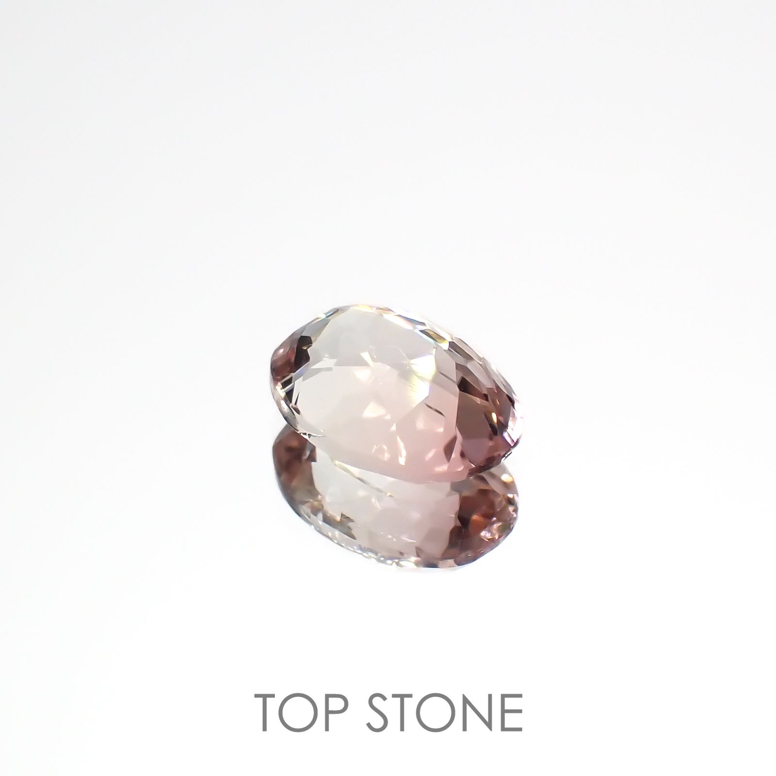 バイカラートルマリン(宝石名トルマリン)コンゴ民主共和国産 1.69ct 識別済[220717024]8.8x6.4mm前後