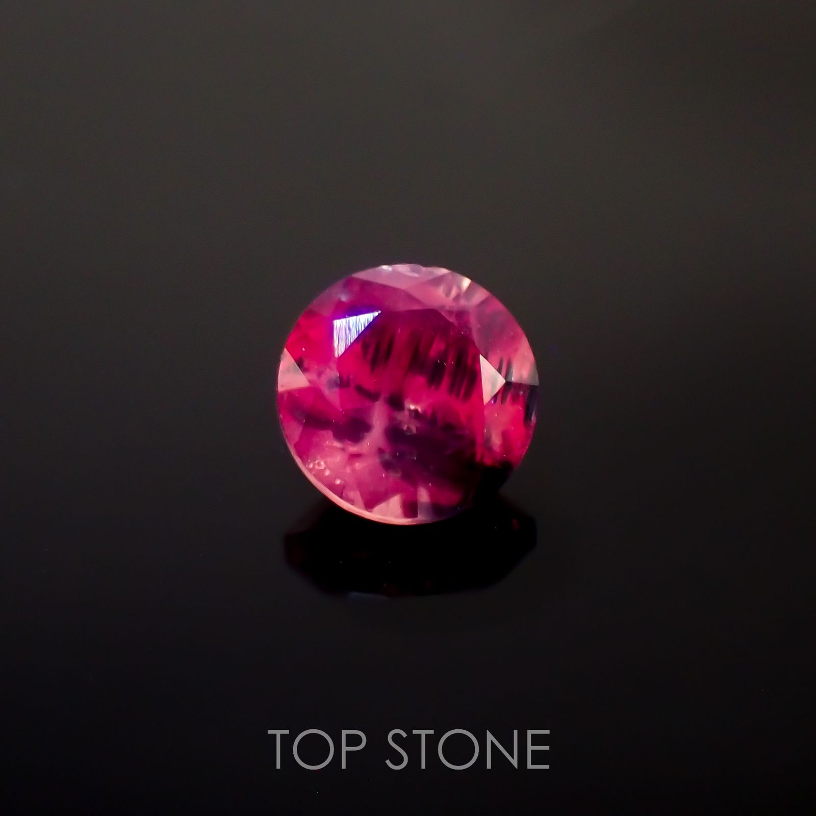 ウィンザーサファイア タンザニア・ウィンザー産 0.41ct[221018379]4.1x4.1mm前後