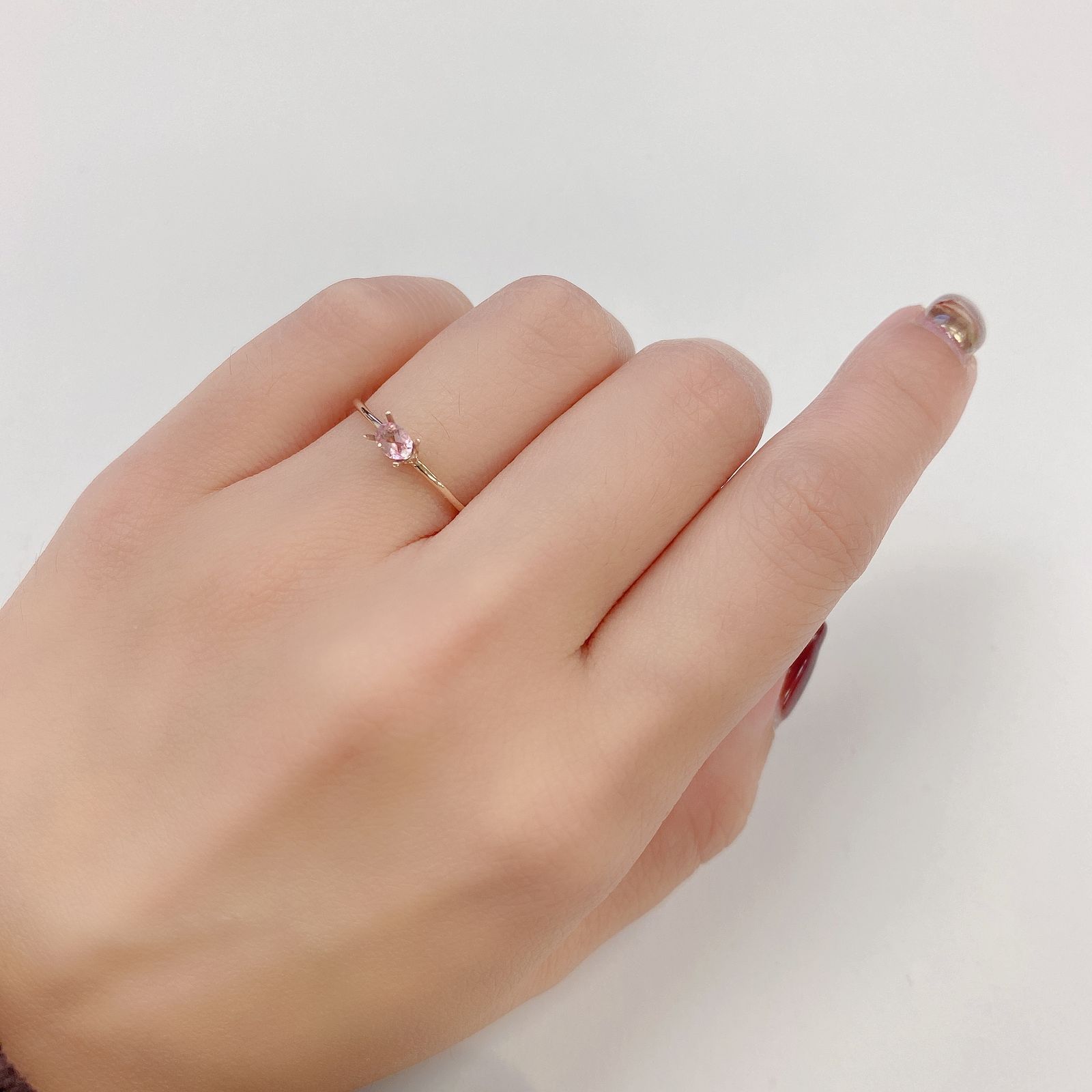 ペツォッタイト(ラズベリル)(宝石名ペツォッタイト) マダガスカル産 0.162ct ソ付(彩珠)[210711804]4×3mm前後