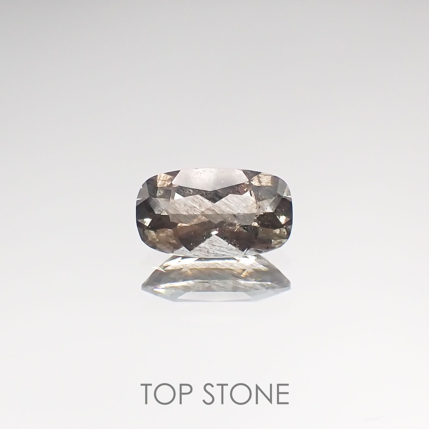 アベンチュリンアクアマリン(宝石名アクアマリン) ナイジェリア産 1.03ct 識別済[210712976]8.9×5.1mm前後