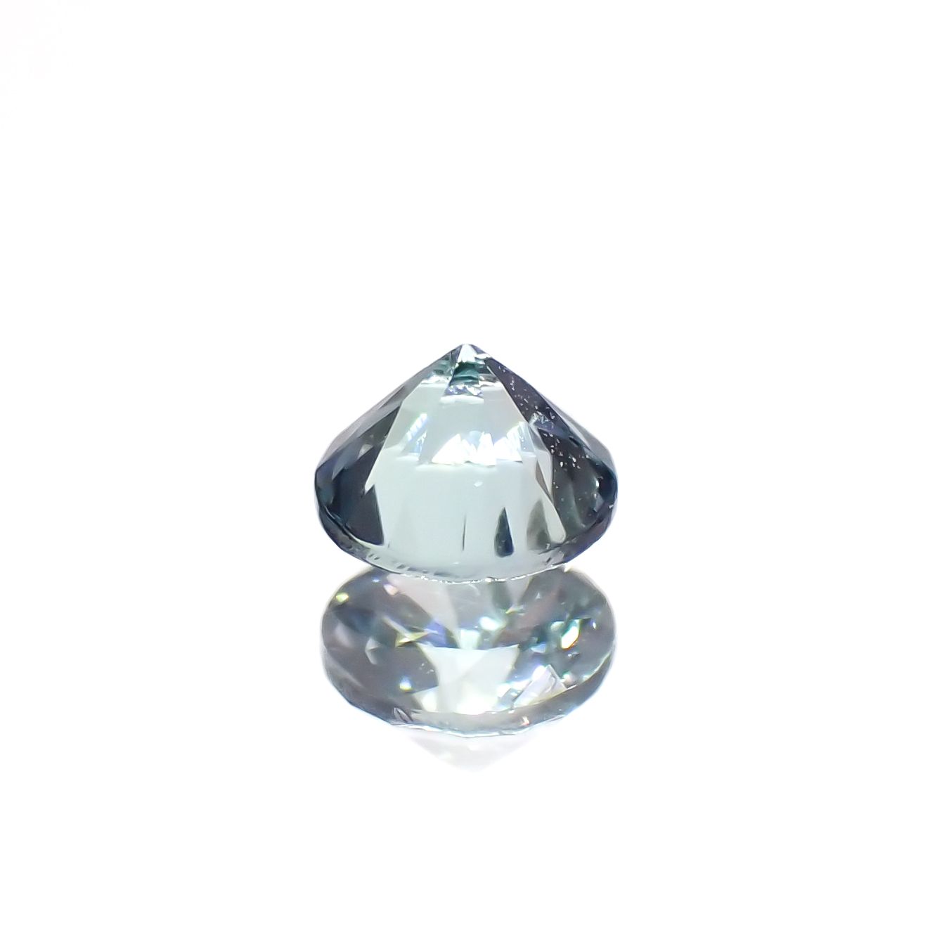 ブルーグリーンコーネルピン(宝石名コーネルピン)タンザニア産 0.13ct 識別済[230722858]3.1x3.1mm前後