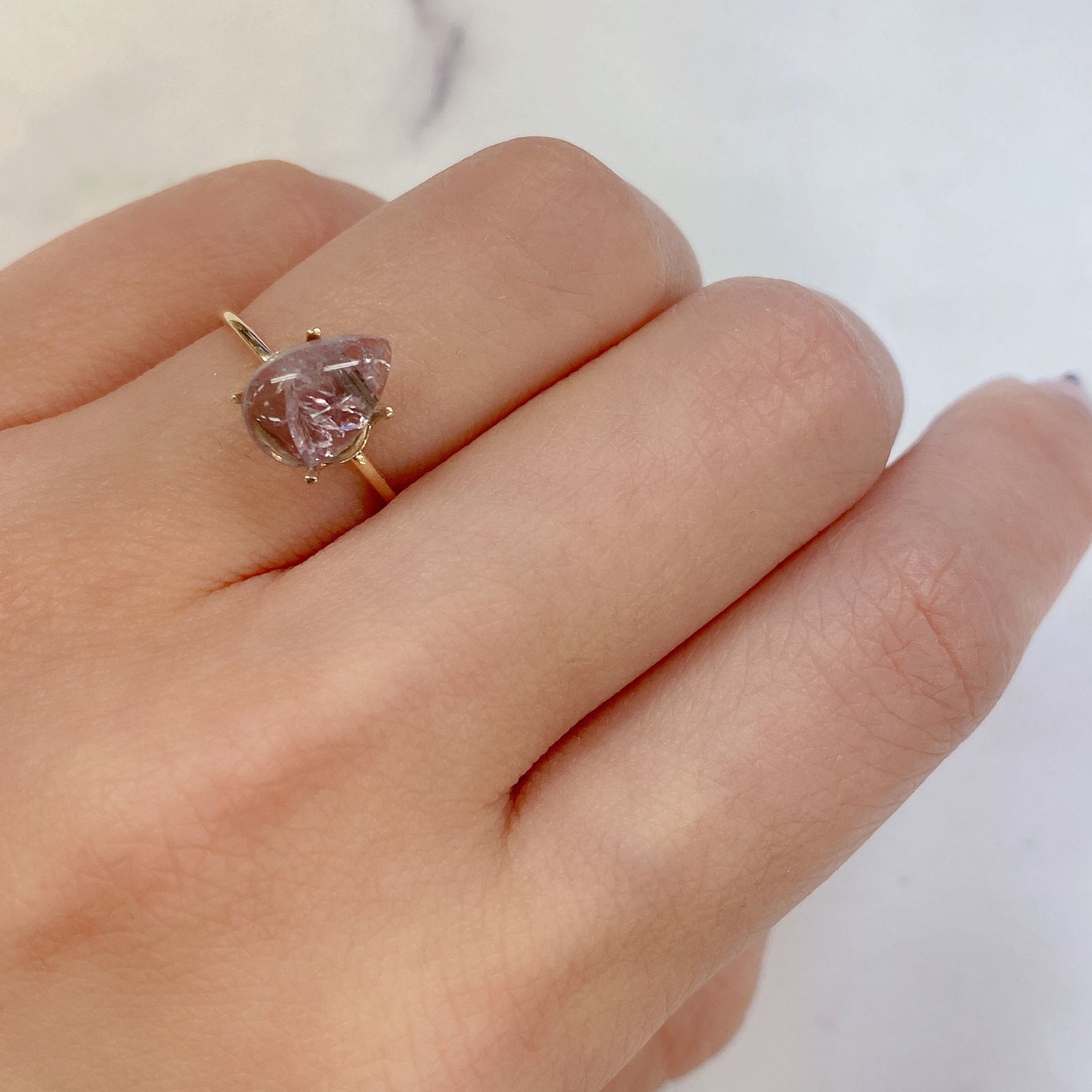 フローライト フルオレッセンス(宝石名フルオライト)イギリス・ロジャリー鉱山産 1.85ct 識別済[211113771]9.6x6.8mm前後