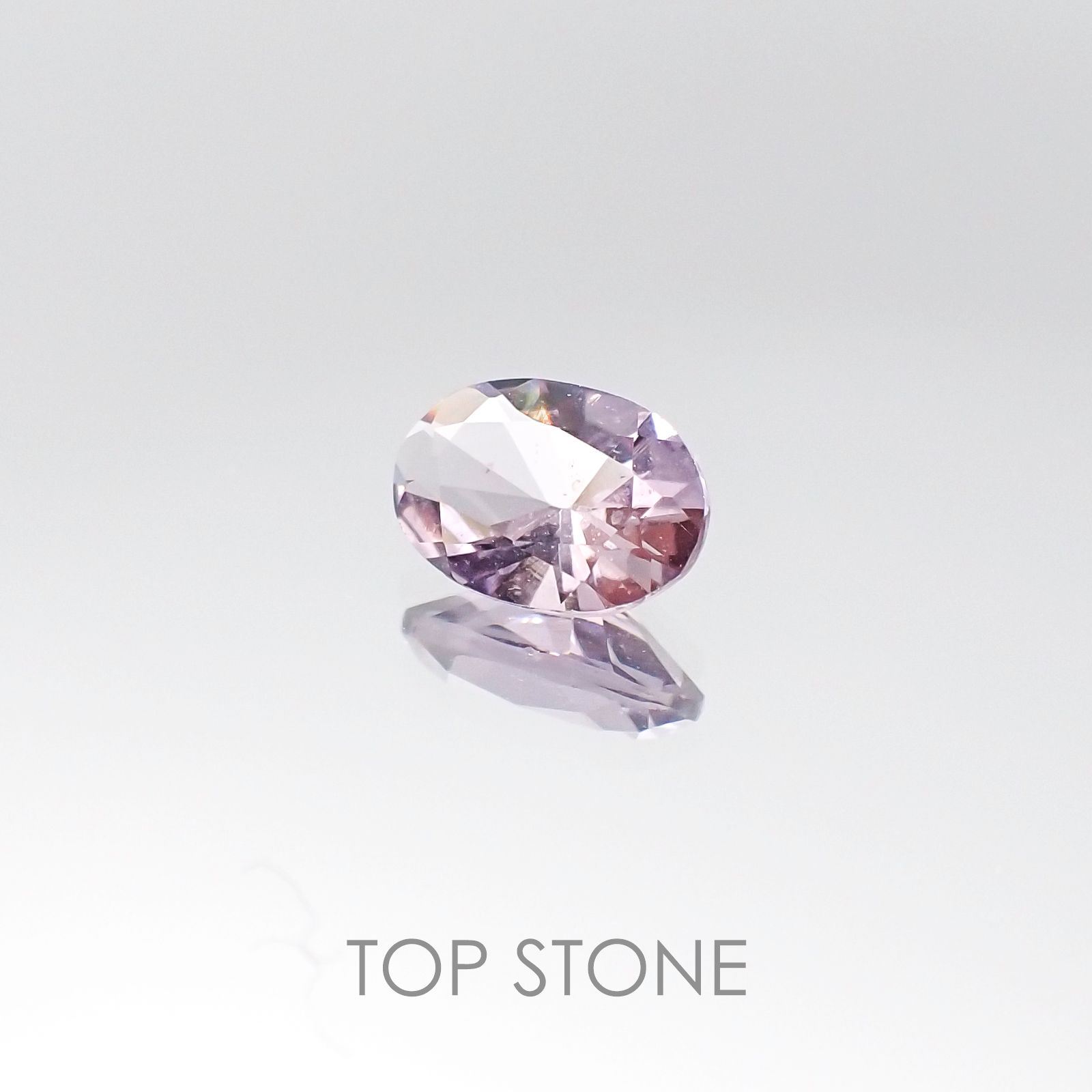 マリアライト(宝石名パープル・スキャポライト) タンザニア産 0.61ct 識別済[20095918]7.2×5mm前後