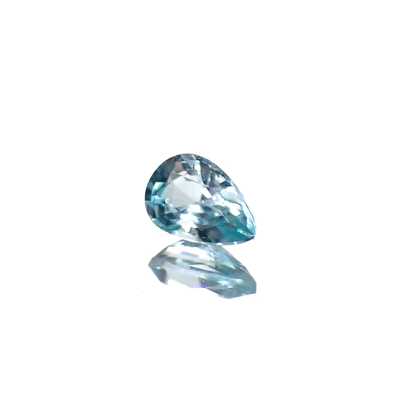 グランディディエライト(宝石名グランディディエライト)マダガスカル産 0.15ct 識別済[240326585]4.4x2.9mm前後