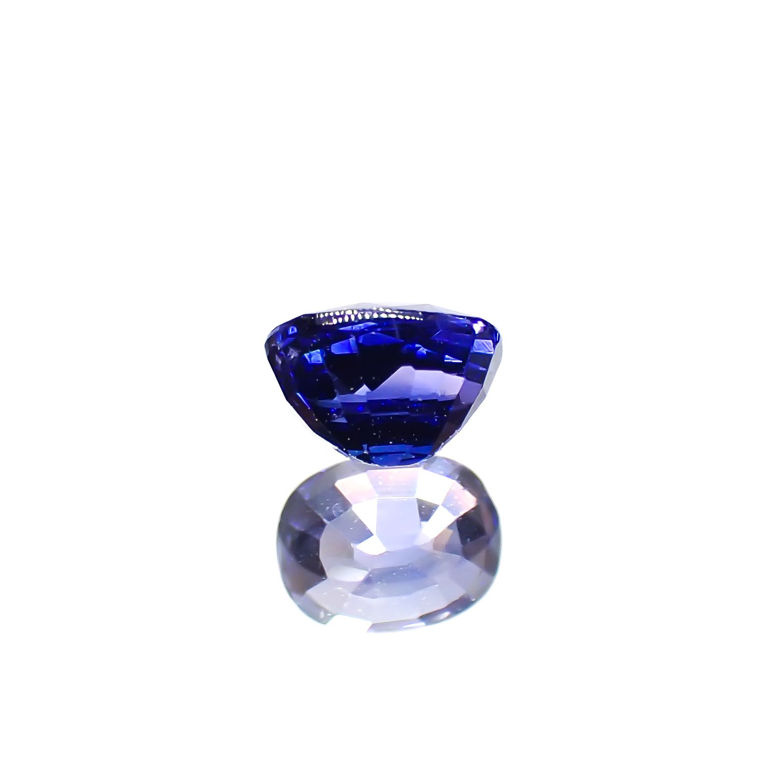 サファイア タンザニア産 0.28ct [241029192]3.9x3mm前後