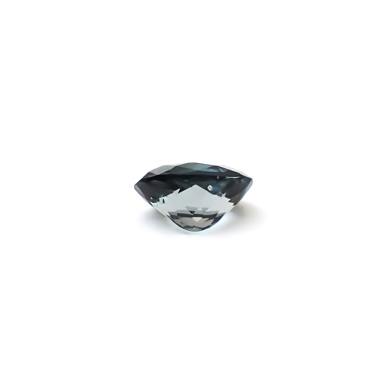 サファリン スリランカ産 0.15ct / 3.9x2.8mm前後 [260432057]