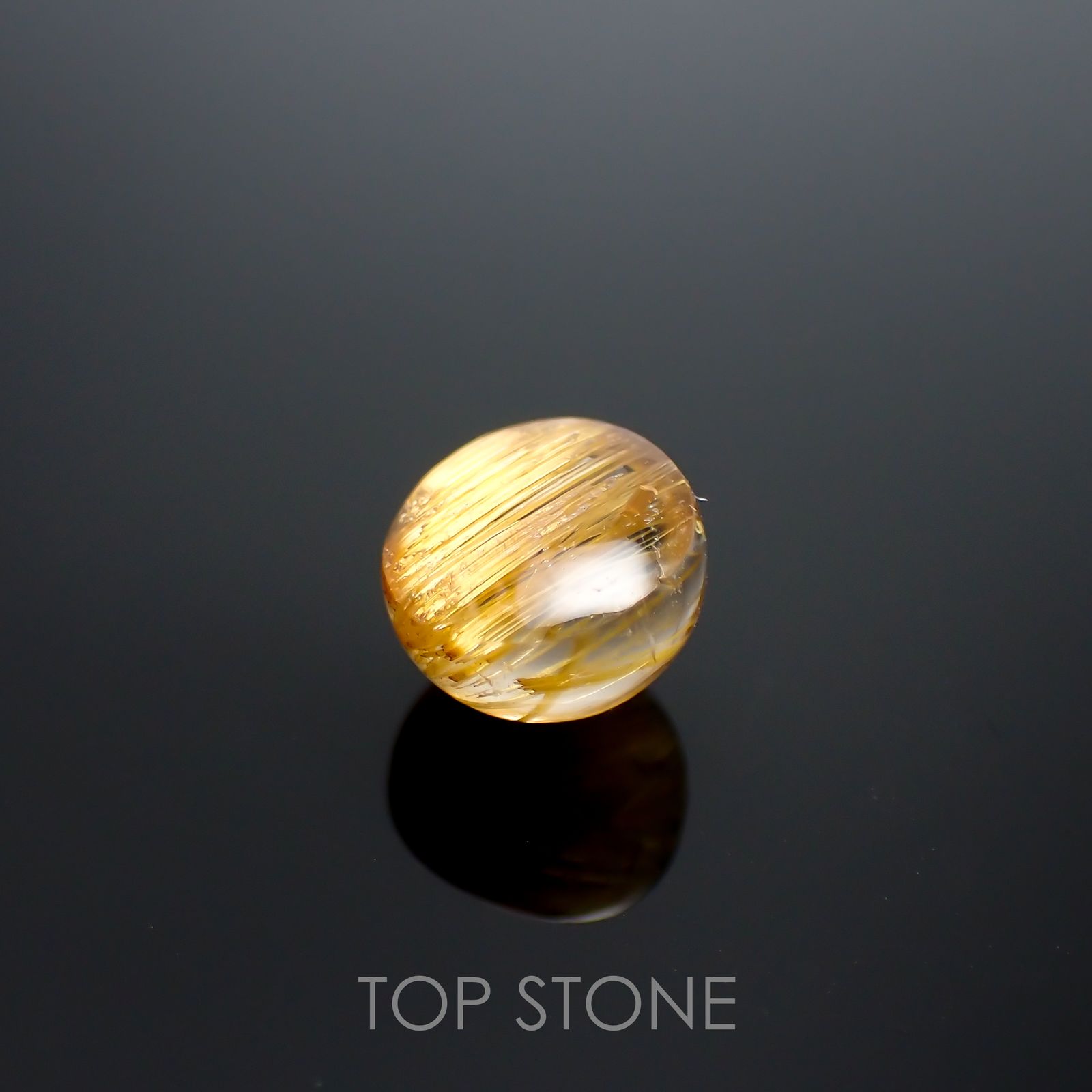 ルチルクォーツ(宝石名ルチルレイテッド・クォーツ) ブラジル産 2.58ct 識別済[210913307]7.7×7.7mm前後