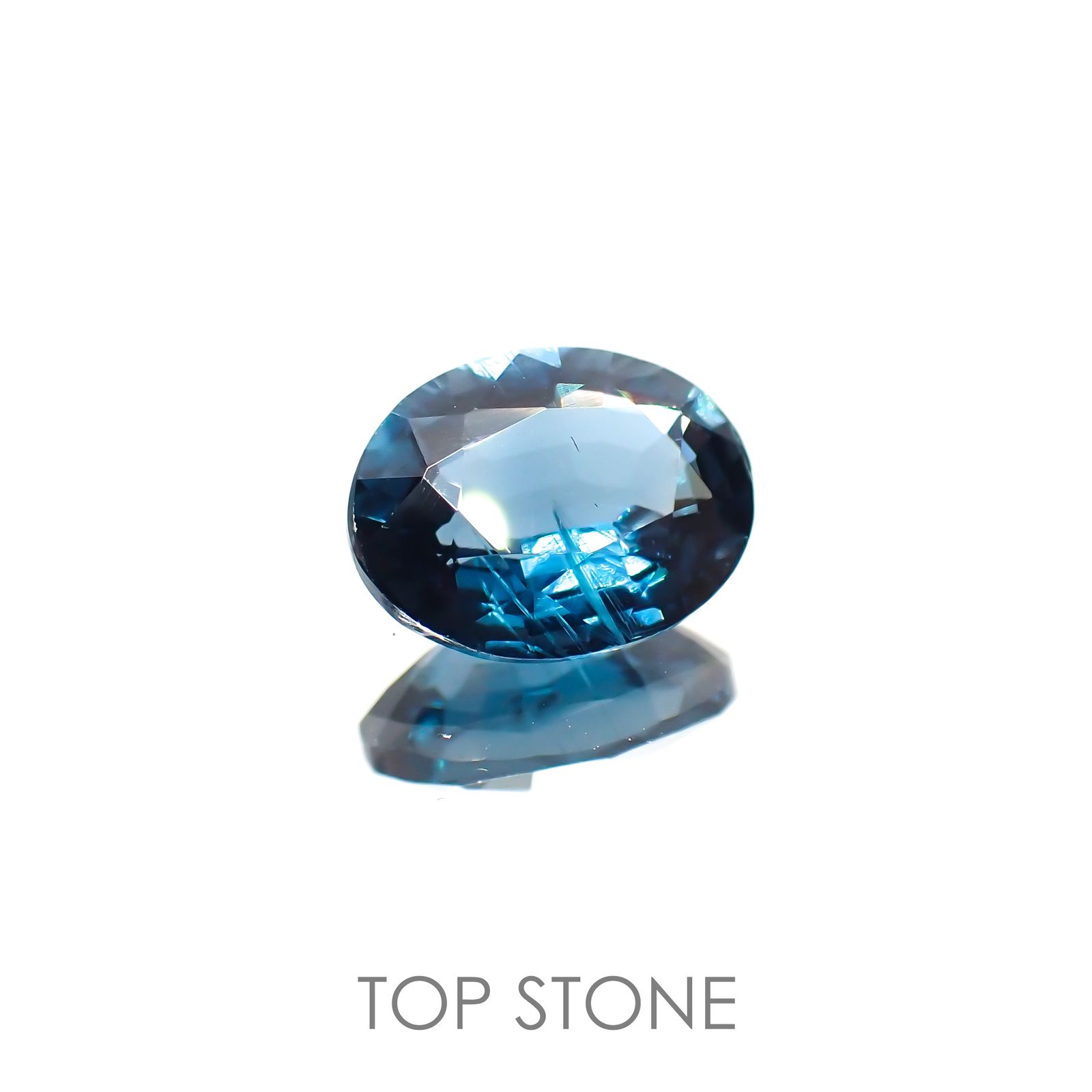オーシャンブルーカイヤナイト(宝石名カイヤナイト) ネパール産 2.10ct 識別済[210410523]8.8×6.9mm前後 | TOP  STONE(トップストーン)