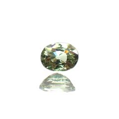 グリーンクリソベリル(宝石名クリソベリル)スリランカ/マダガスカル産 識別済 0.33ct / 4.5x3.4mm前後 [260514476]