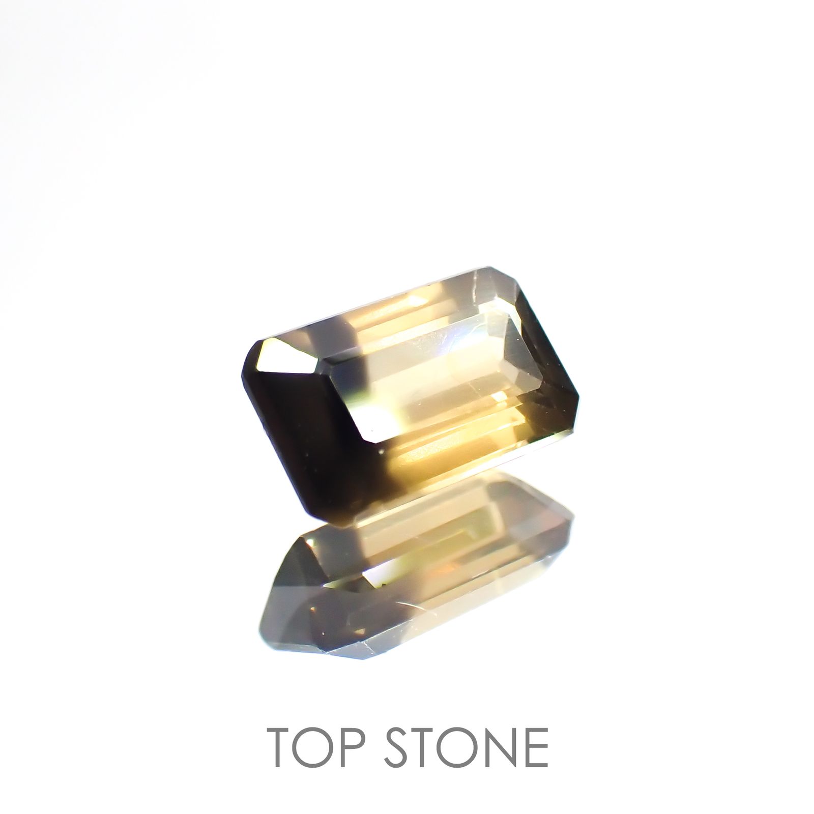 バイカラークリソベリル(宝石名バイカラー・クリソベリル)マダガスカル産 0.79ct 識別済[220114195]6.4x4mm前後
