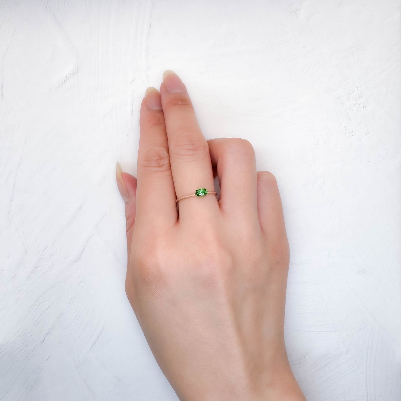 ツァボライト(宝石名グリーン グロッシュラー・ガーネット)タンザニア産 0.32ct 識別済[250622386]5x3.1mm前後