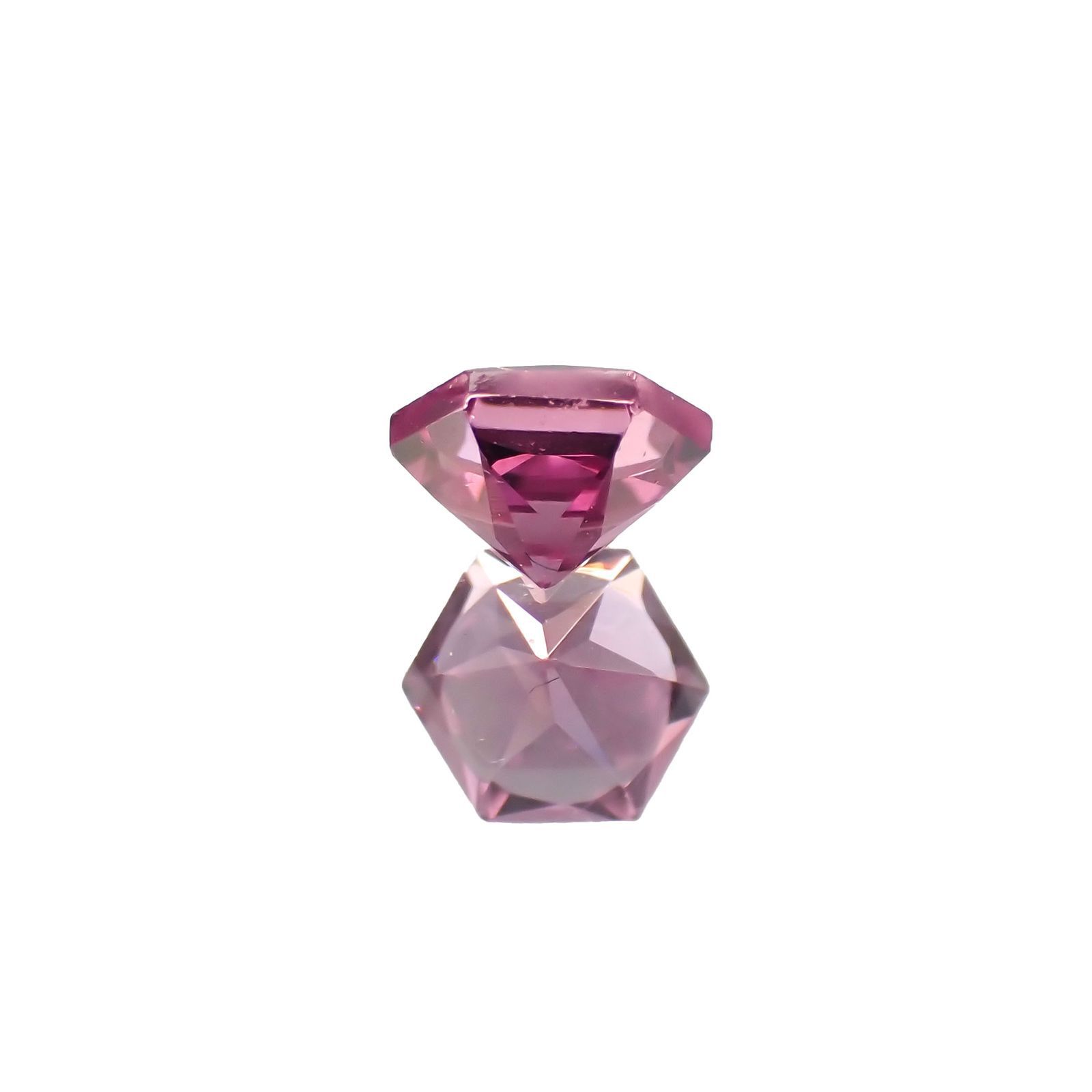◇ヘキサゴンカット◇カラーシフトマラヤガーネットSA(宝石名ガーネット)タンザニア産 0.41ct 識別済[221018205]4.1x4mm前後