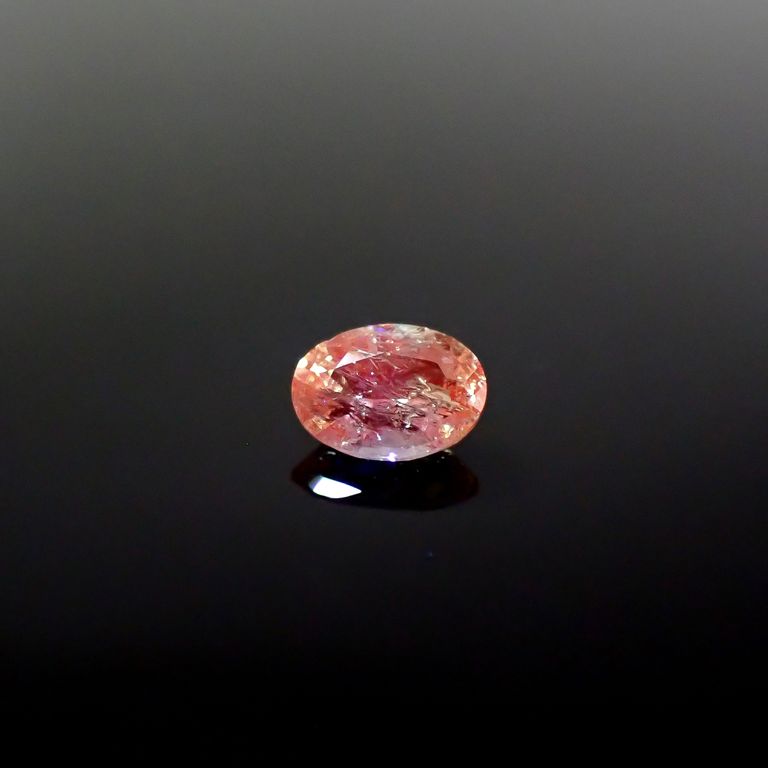 長波365(ライト)の照射で蛍光