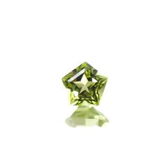 ◇ペンタゴンカット◇ペリドット(宝石名ペリドット)アメリカ産 0.27ct 識別済[250330113]4.1x4.2mm前後