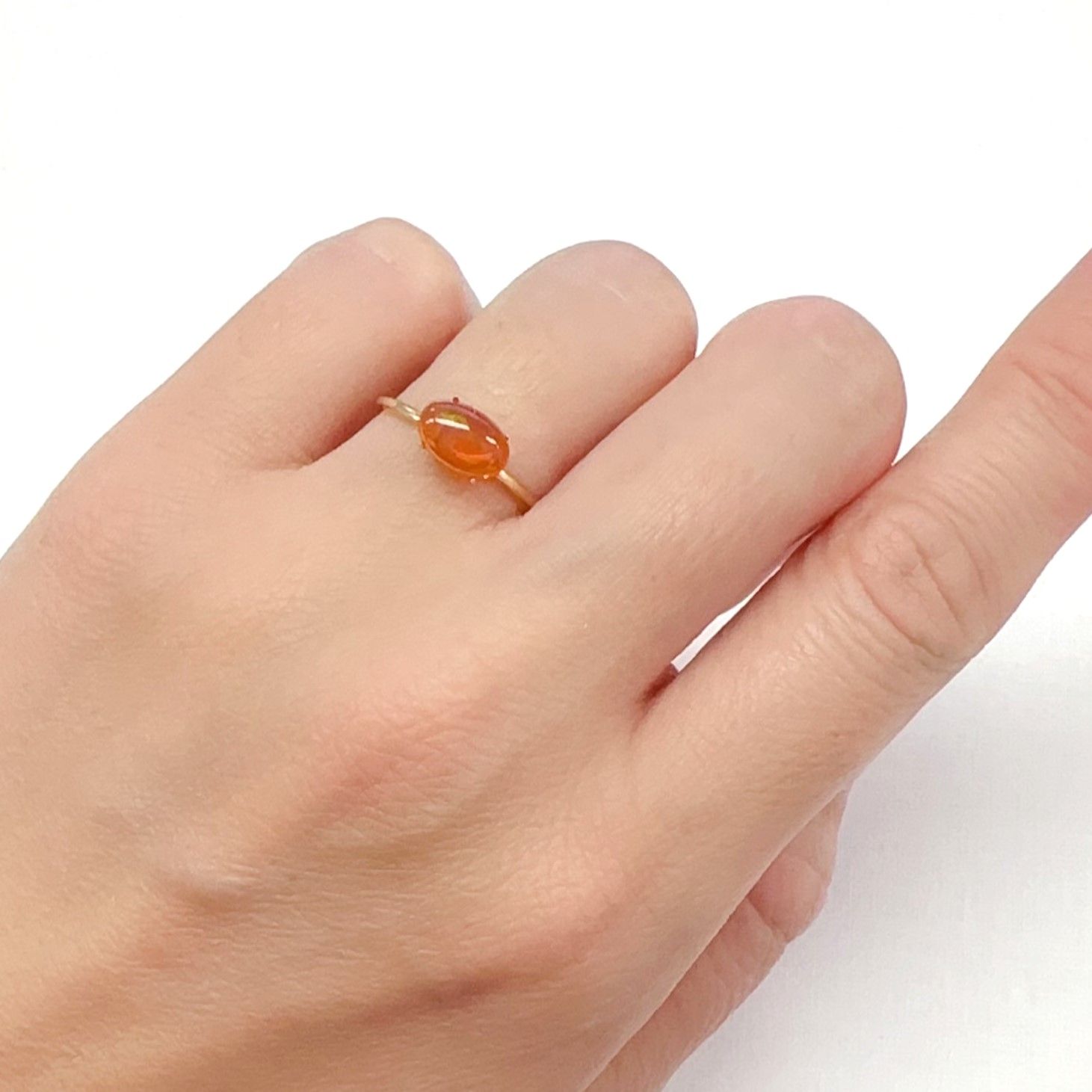 ファイヤーオパール メキシコ産 0.68ct[240326752]8x5.4mm前後