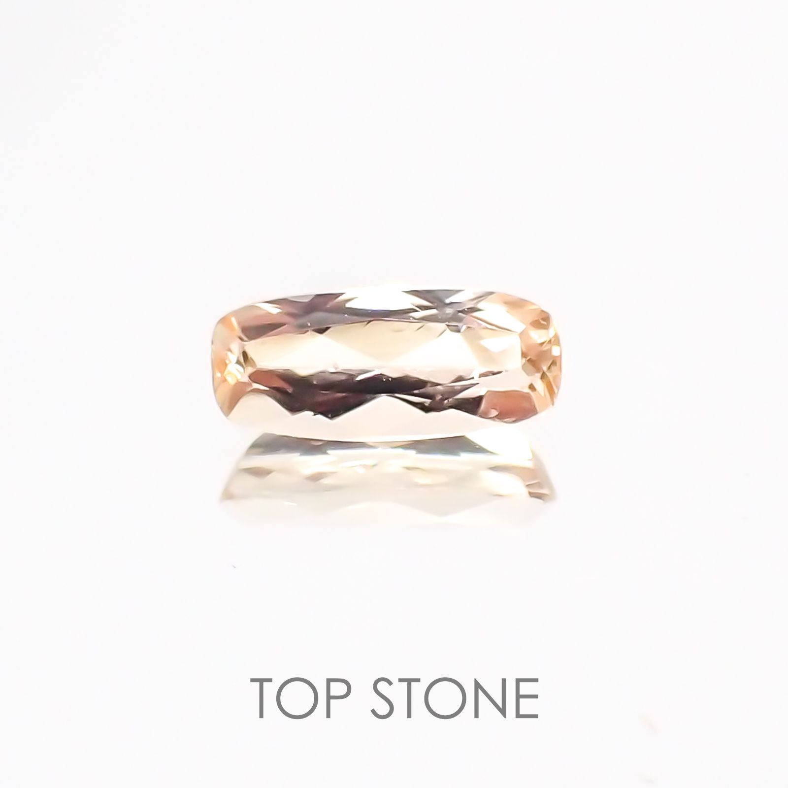 インペリアルトパーズ ブラジル産 ルース 0.37ct[20127863]6.8×3mm前後