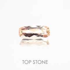 インペリアルトパーズ ブラジル産 ルース 0.37ct[20127863]6.8×3mm前後