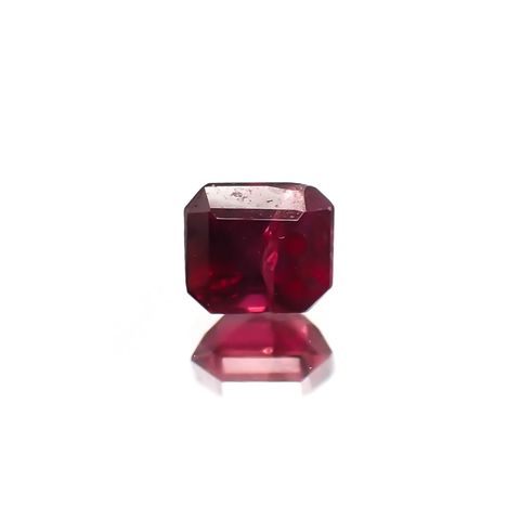ルビー 非加熱(宝石名ルビー) マダガスカル産 識別済 0.27ct / 3.5x3.1mm前後 [210711714]