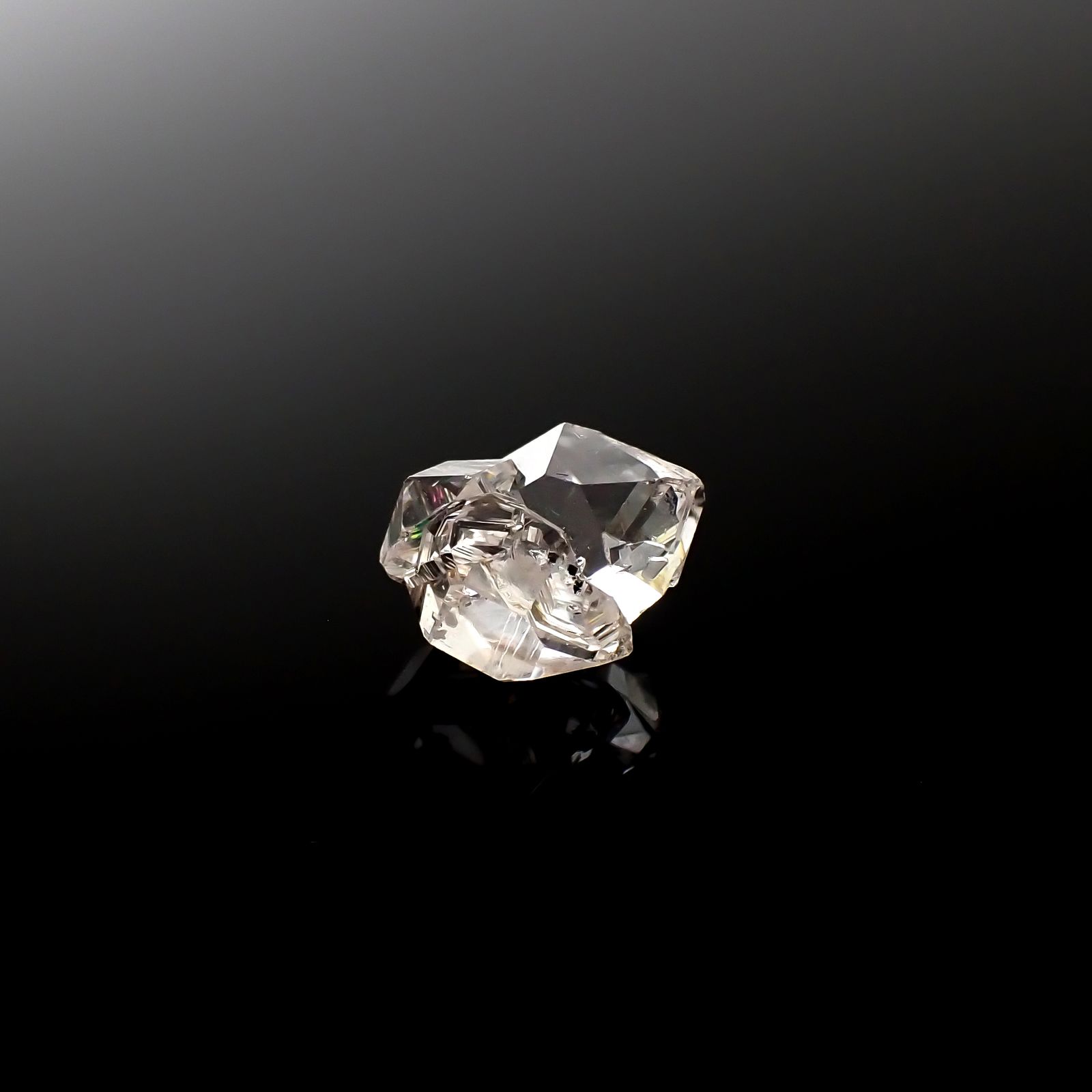 ハーキマーダイヤモンド 原石 アメリカ・ニューヨーク州産 5.24ct[240226352]12.2x9.4mm前後