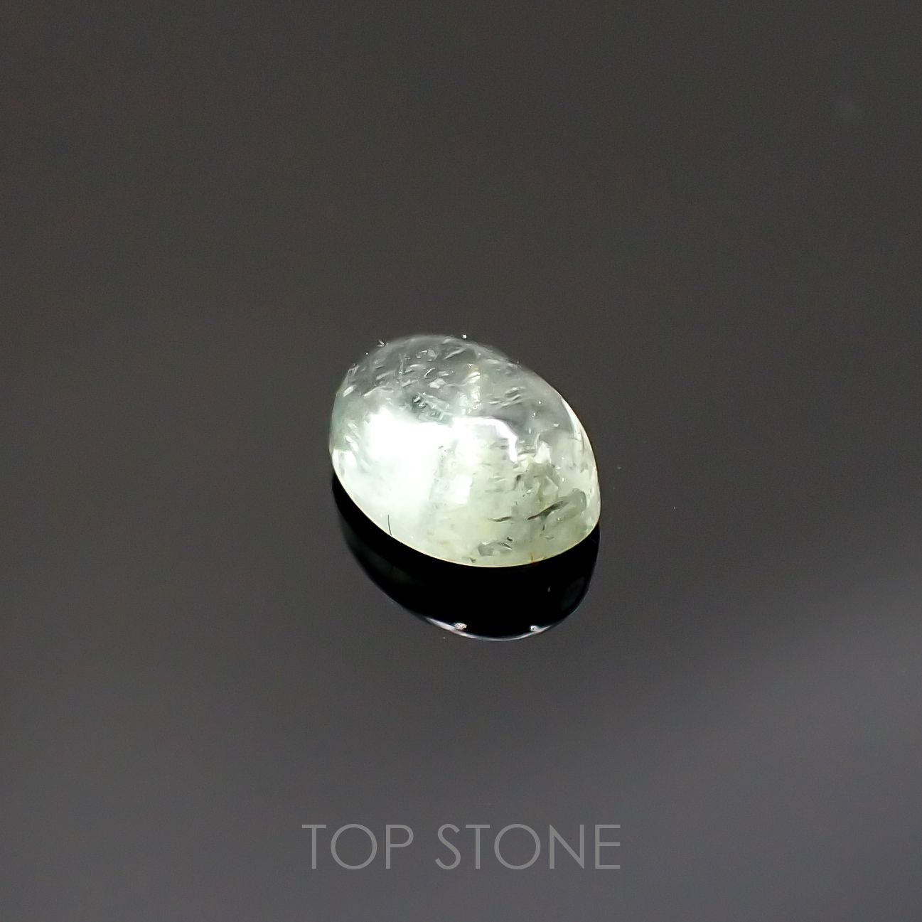 バナジウムコーネルピン(宝石名コーネルピン)タンザニア・タンガ州産 1.17ct 識別済[220115567]6.9x5.1mm前後