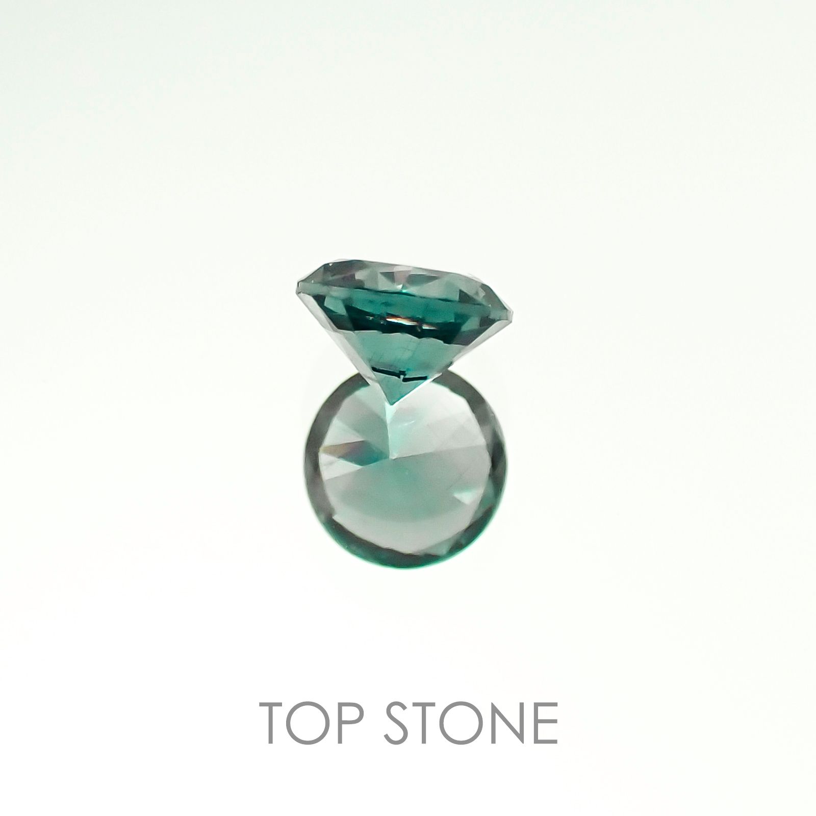 カラーチェンジガーネット(アレキタイプ) マダガスカル・ベキリー産 ルース 0.218ct[20106640]3.5×3.5mm前後